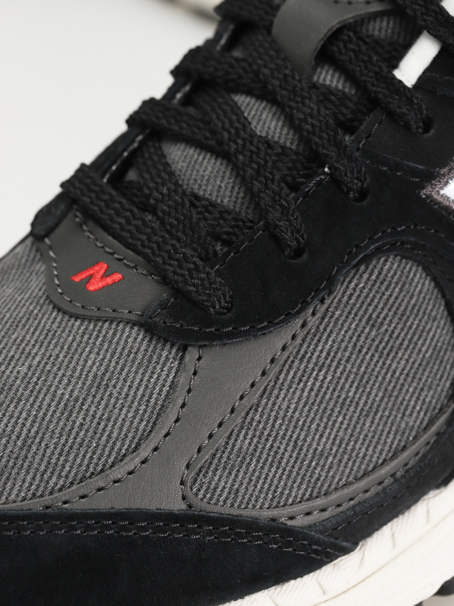 Topánky New Balance 2002R (black)