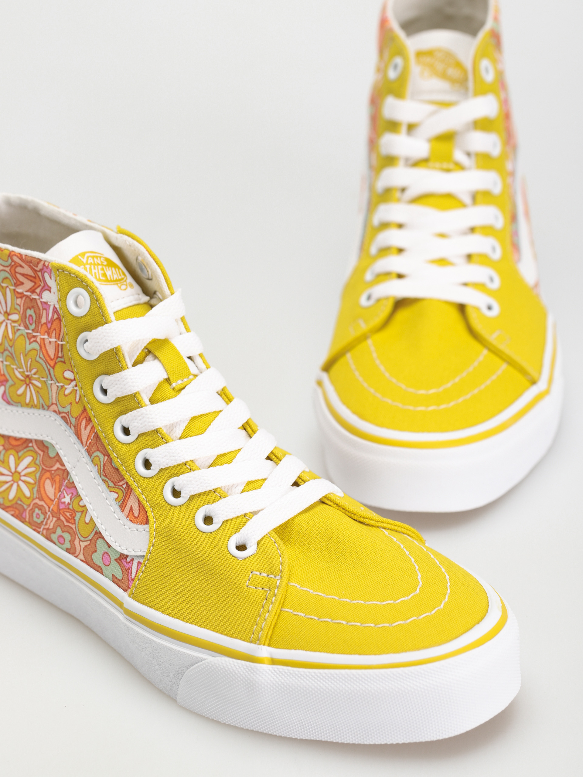 Topánky Vans Sk8 Hi Tapered Wmn (psychedelic resort passion fruit)
