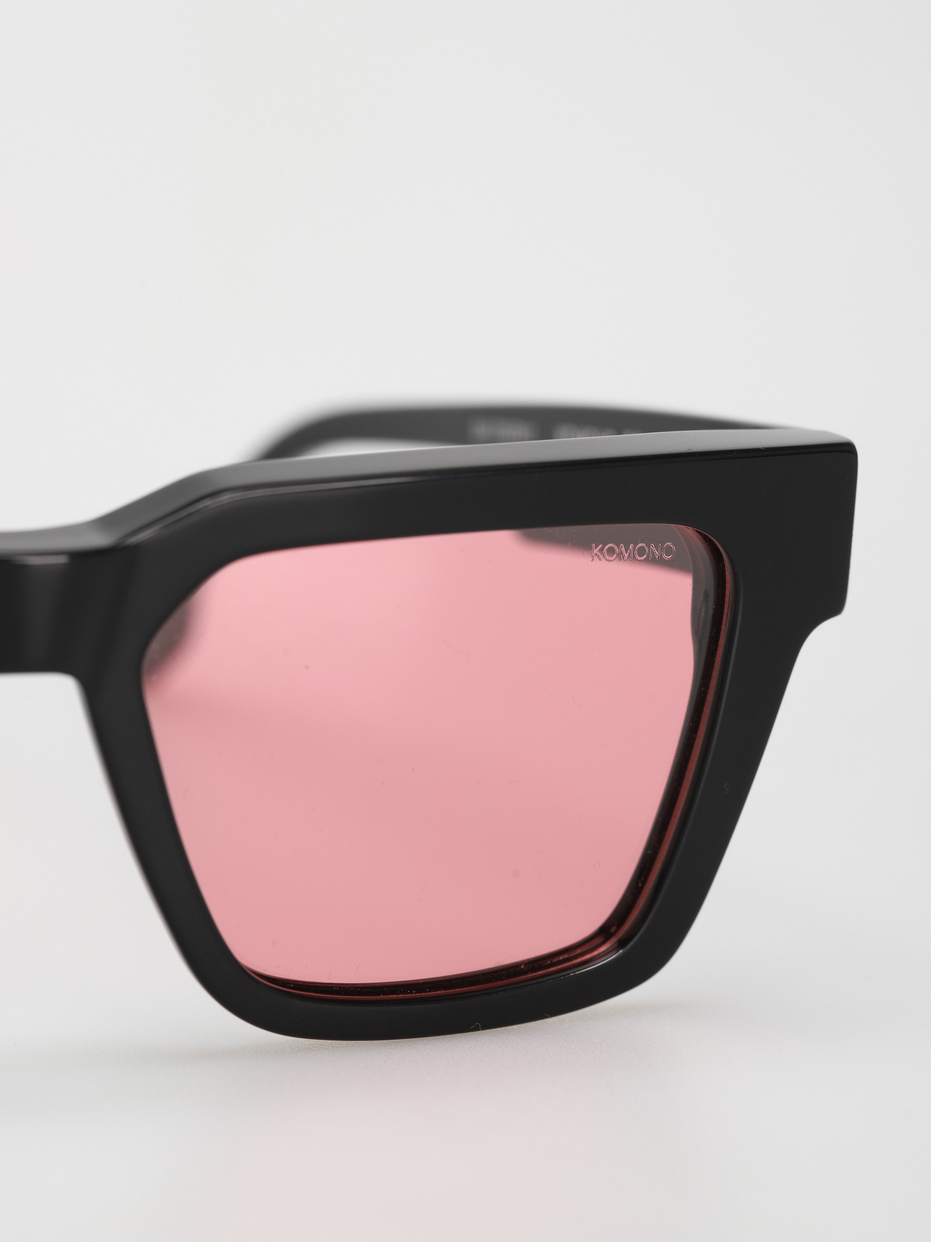 Slnečné okuliare Komono Bob (black laser)