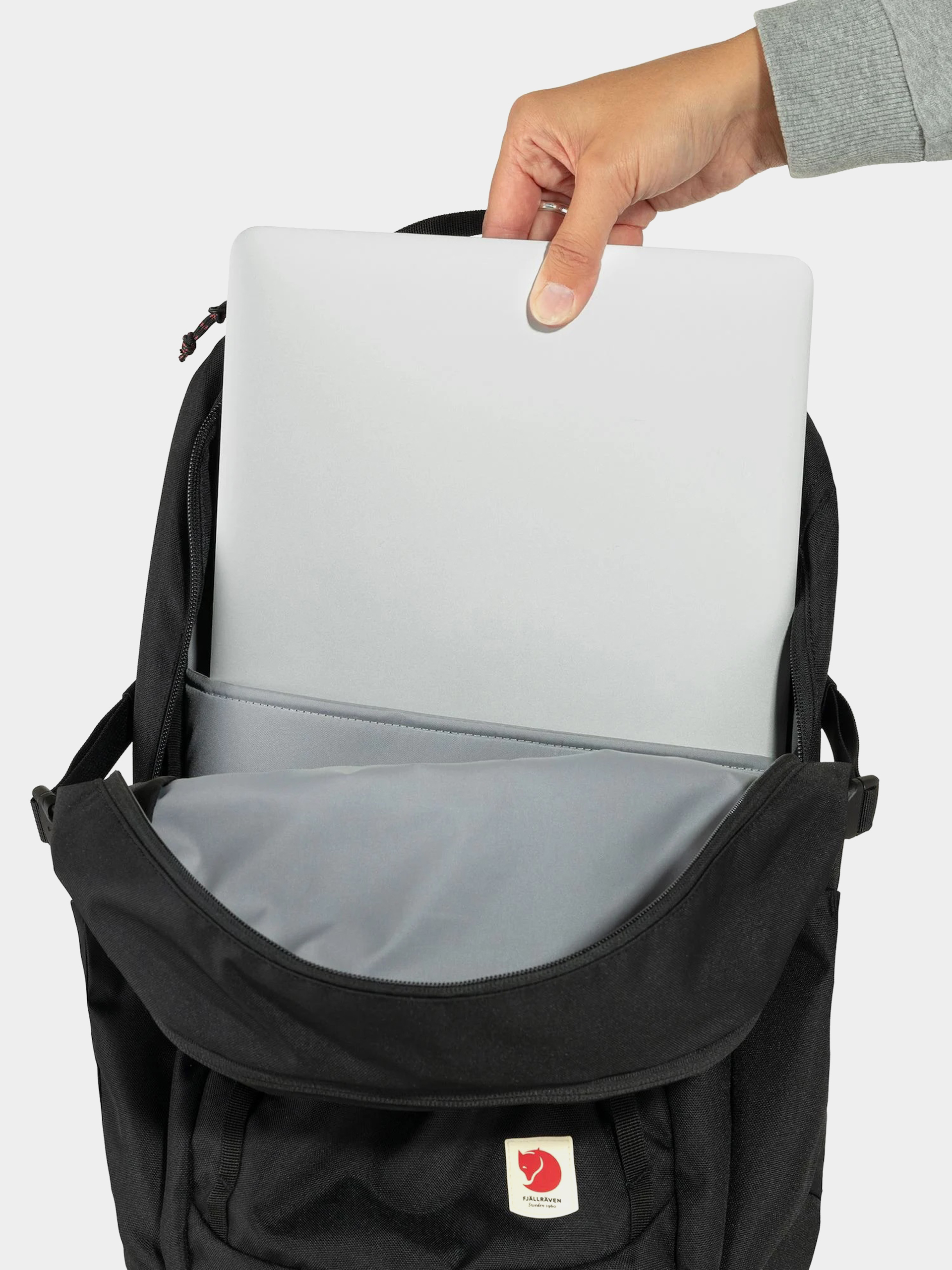 Batoh Fjallraven Skule 28 (black)