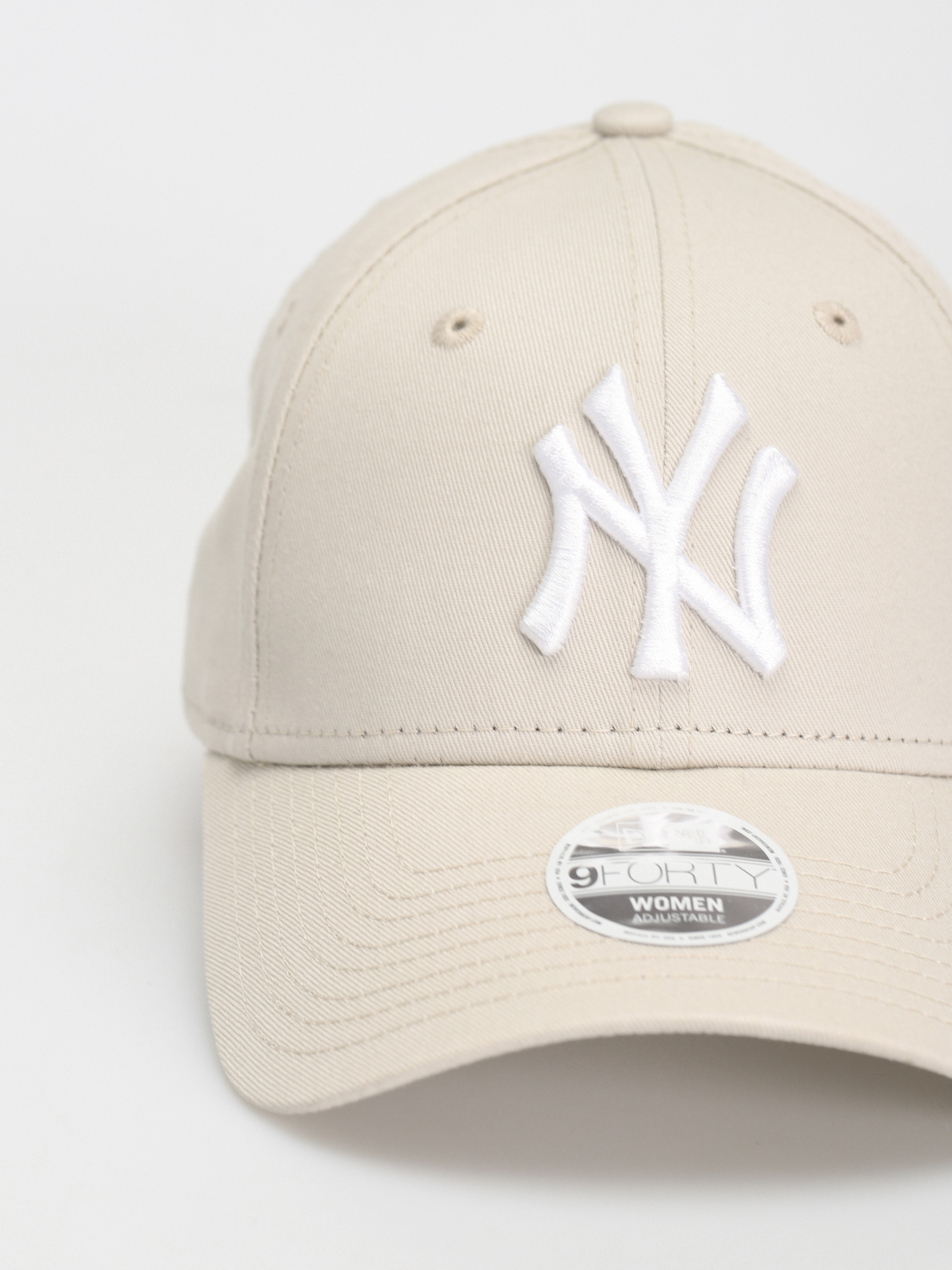 Šiltovka New Era League Essential 9Forty New York Yankees Wmn (stone/white)