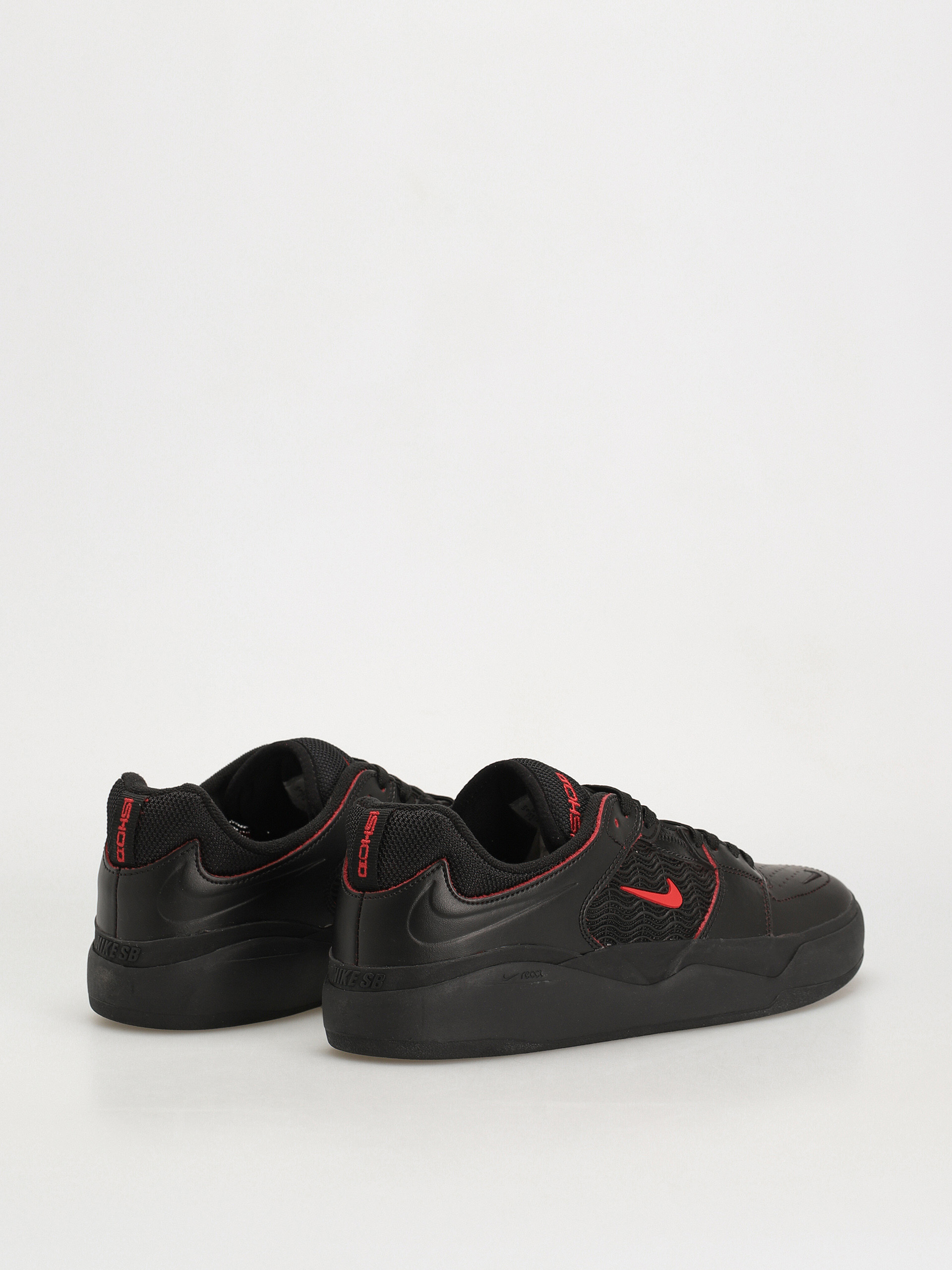 Topánky Nike SB Ishod Premium (black/university red black black)
