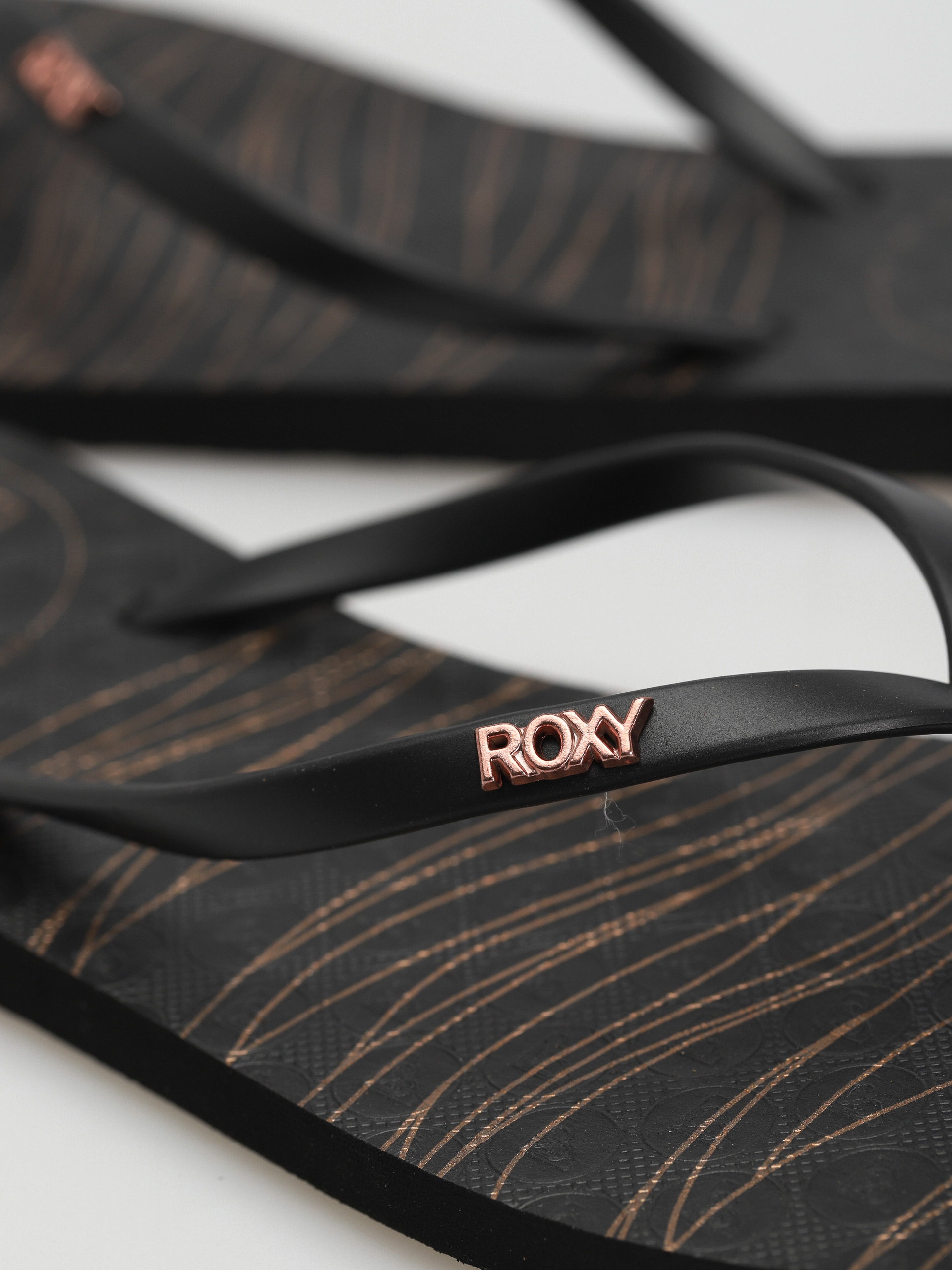 Šľapky Roxy Klapki Viva Stamp II Wmn (anthracite/black)