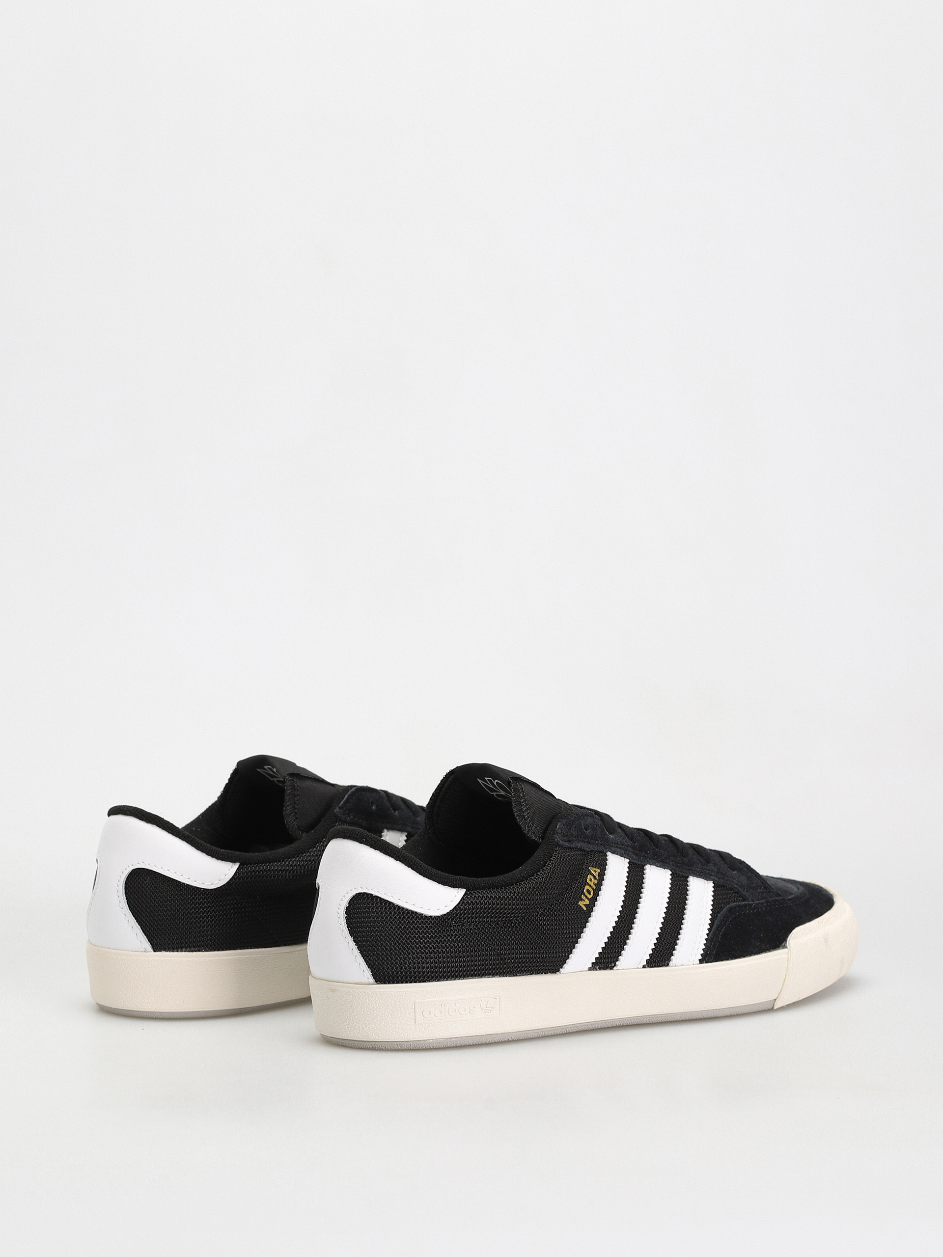 Topánky adidas Nora (cblack/ftwwht/gretwo)