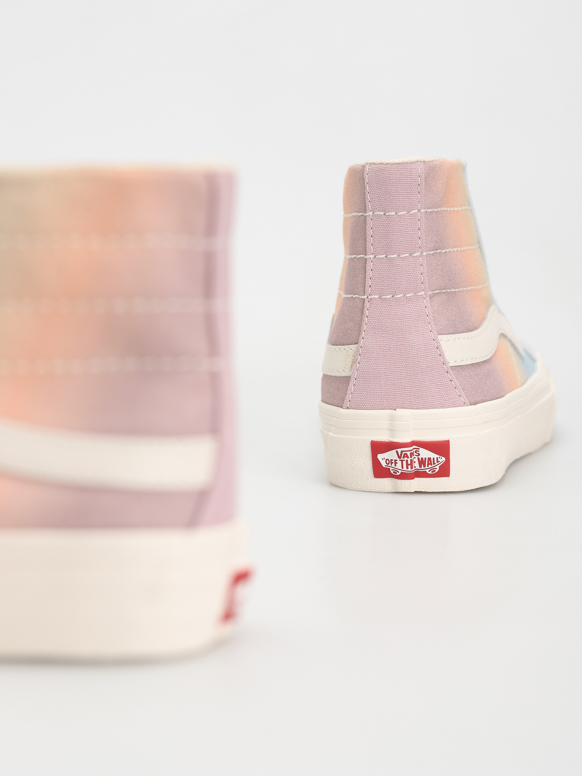 Topánky Vans Sk8 Hi 38 Decon VR3 Sf Wmn (ombre plein air)