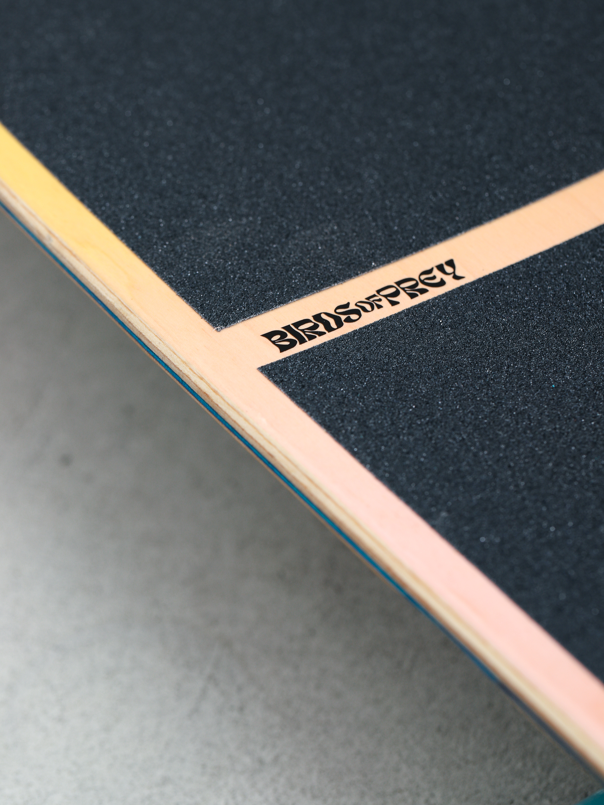 Cruiser Globe Stubby (killer cassowary)