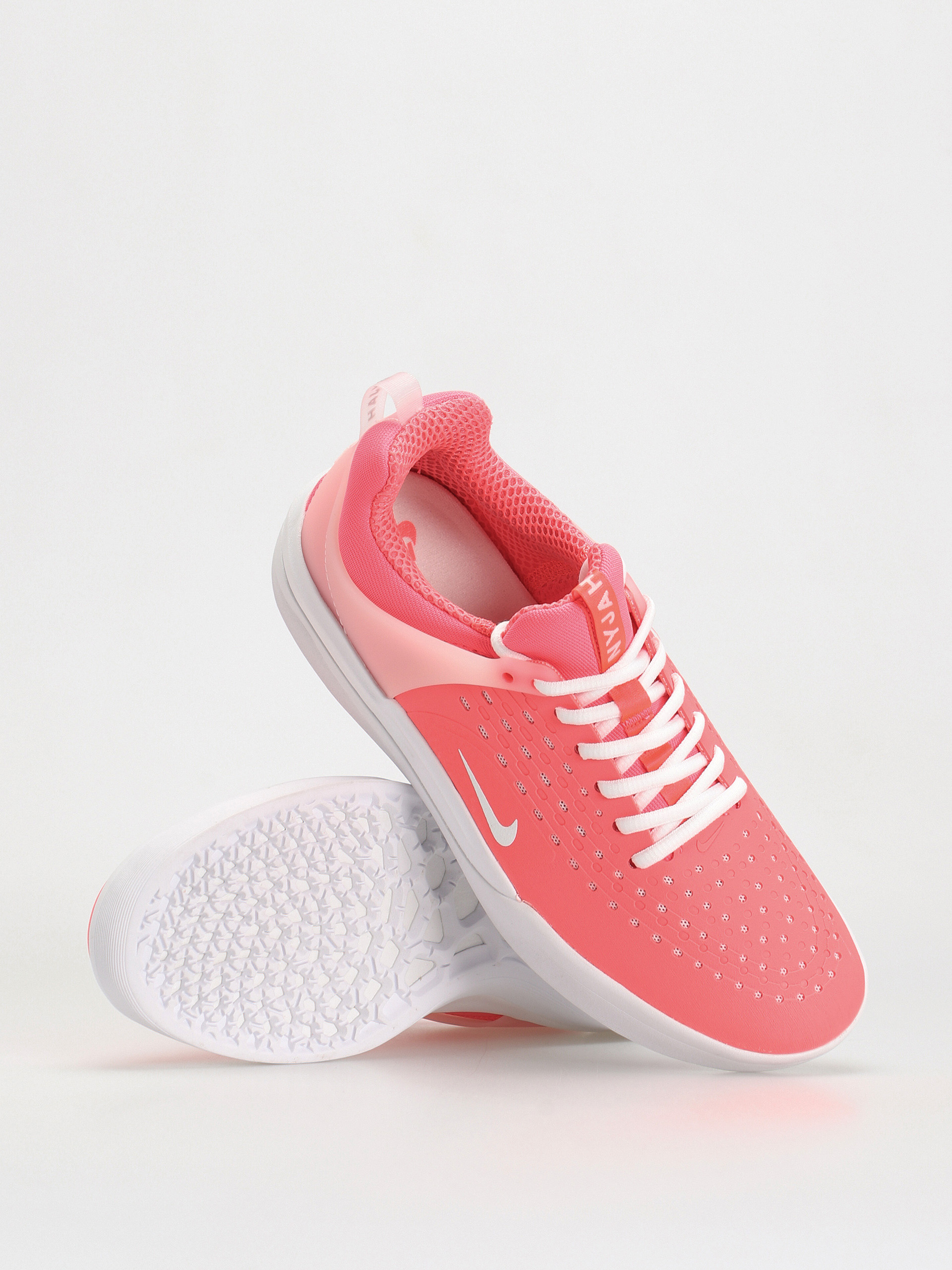 Topánky Nike SB Zoom Nyjah 3 (hot punch/white hot punch hot punch)