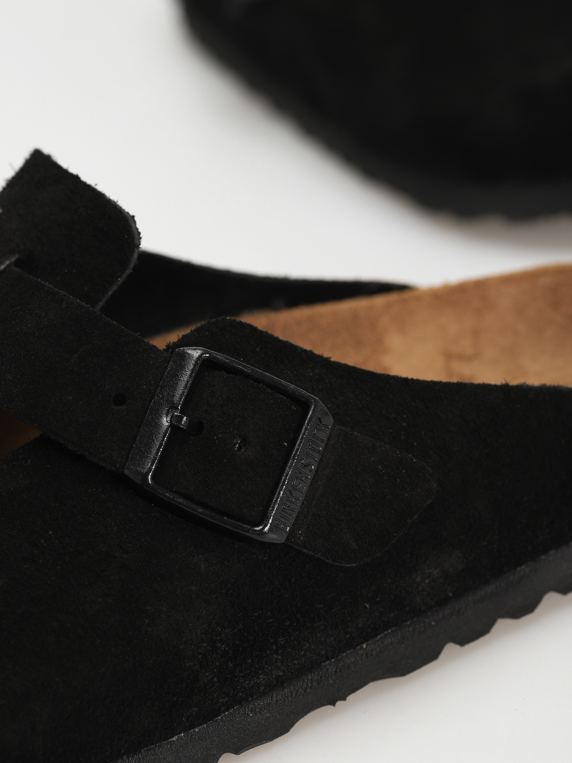 Šľapky Birkenstock Boston Suede Regular (black)