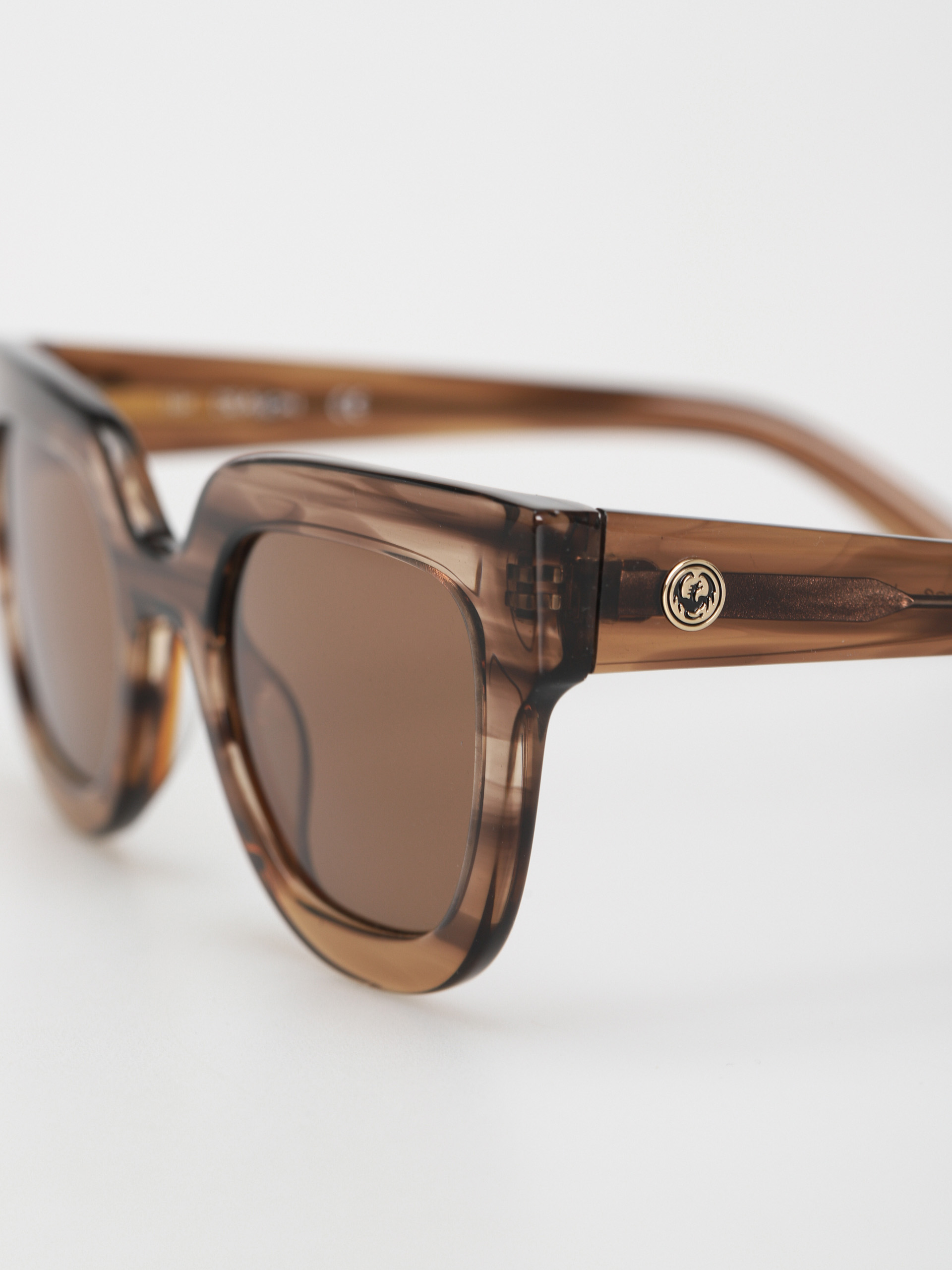 Slnečné okuliare Dragon Purser Wmn (grey caramel gradient/lumalens brown)