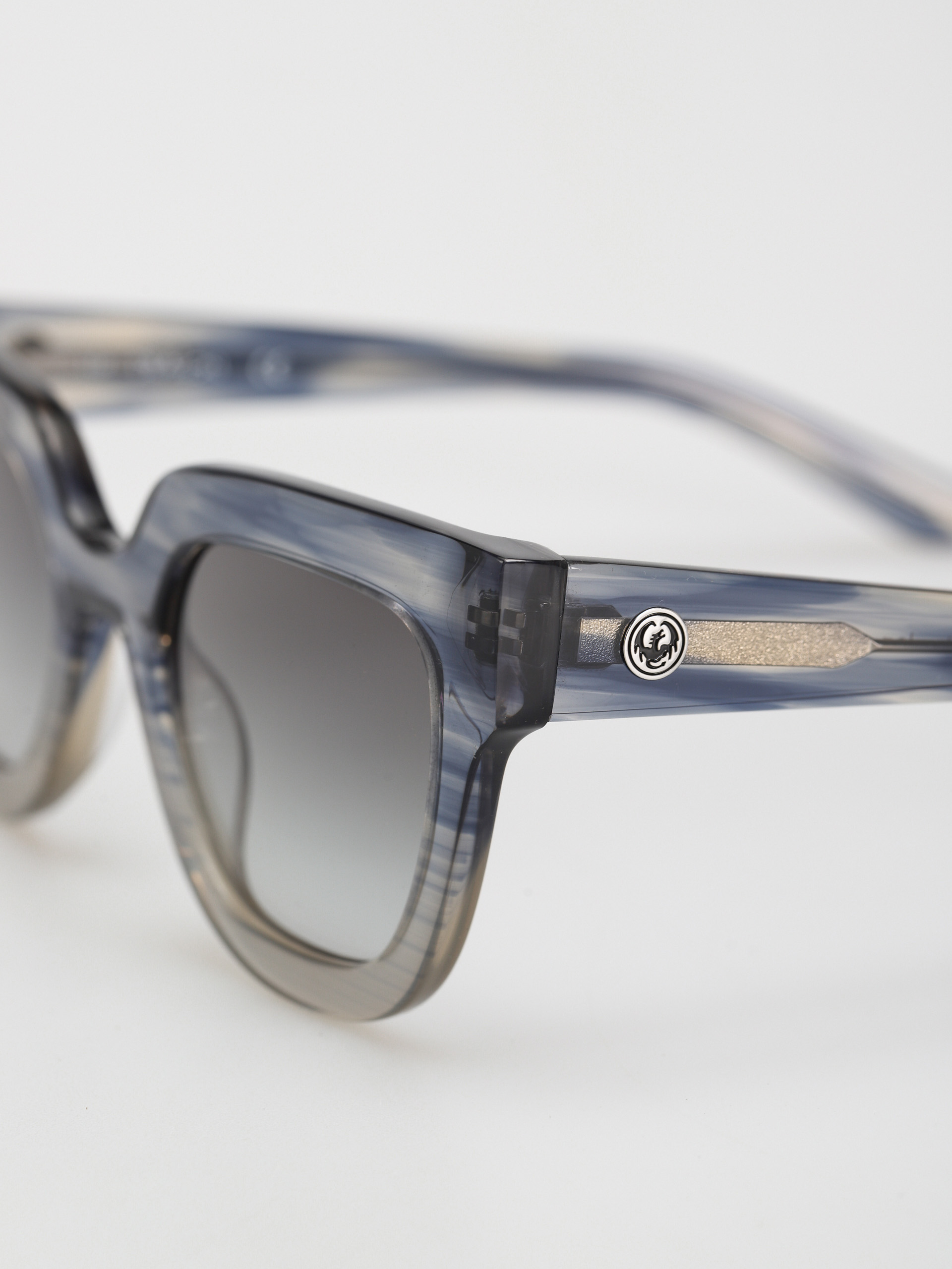 Slnečné okuliare Dragon Purser Wmn (blue salt gradient/lumalens smoke gradient)