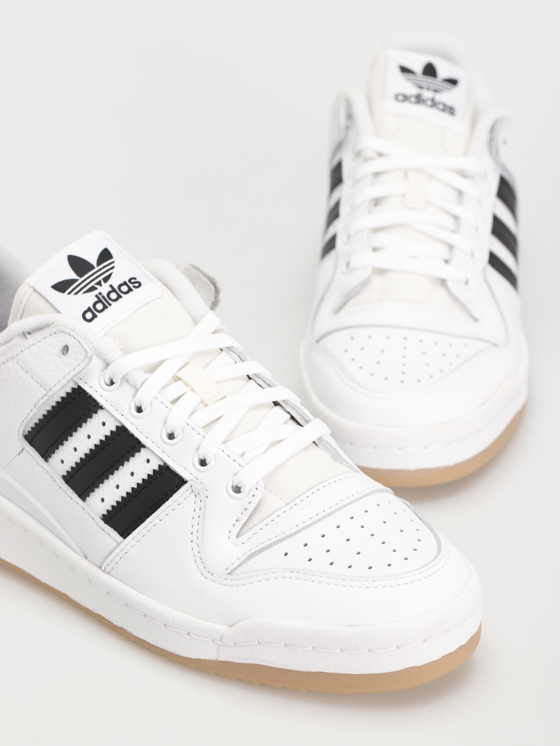 Topánky adidas Forum 84 Low Adv (ftwwht/cblack/ftwwht)