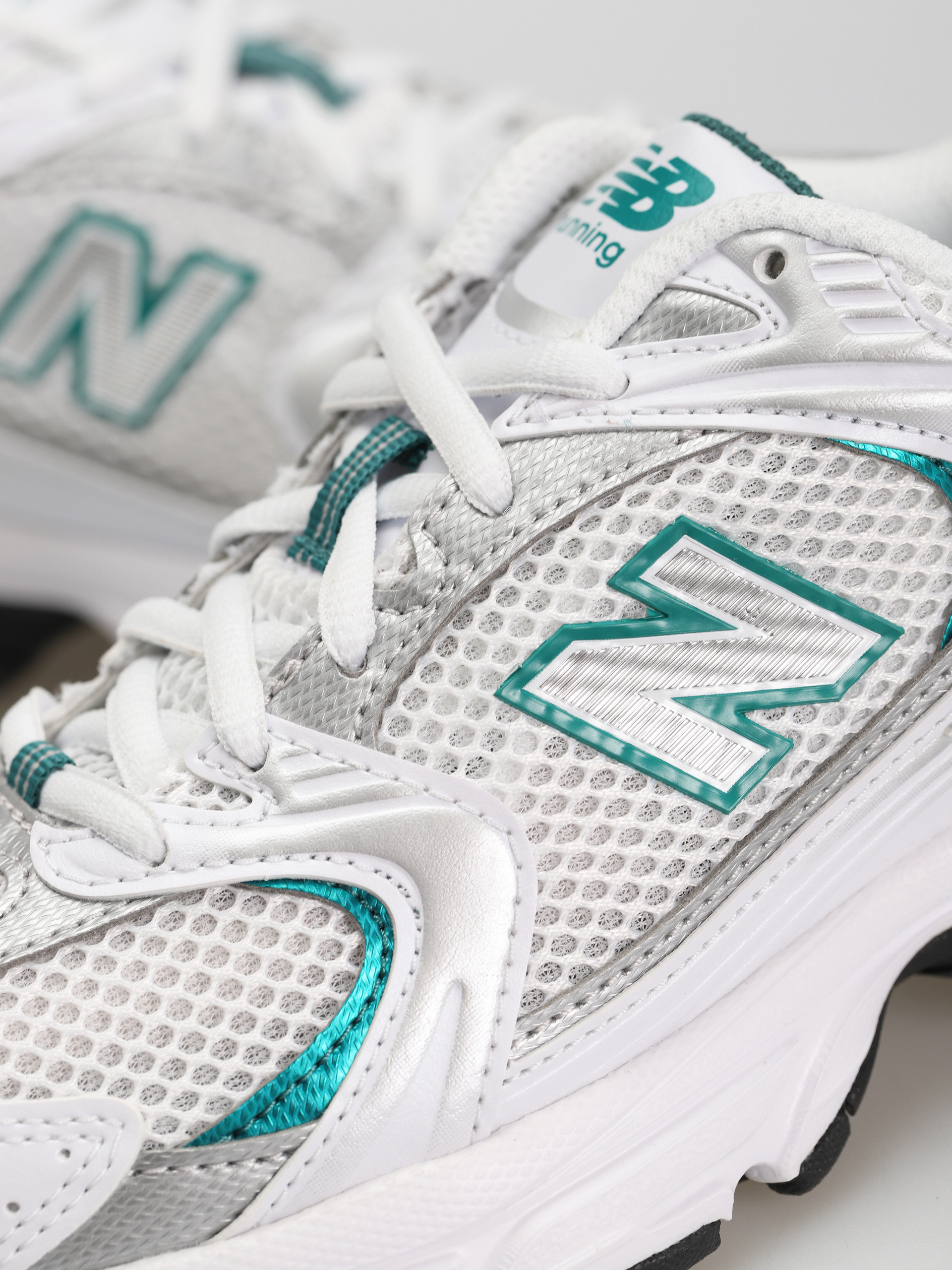 Topánky New Balance 530 (white/silver metalic/turquoise)