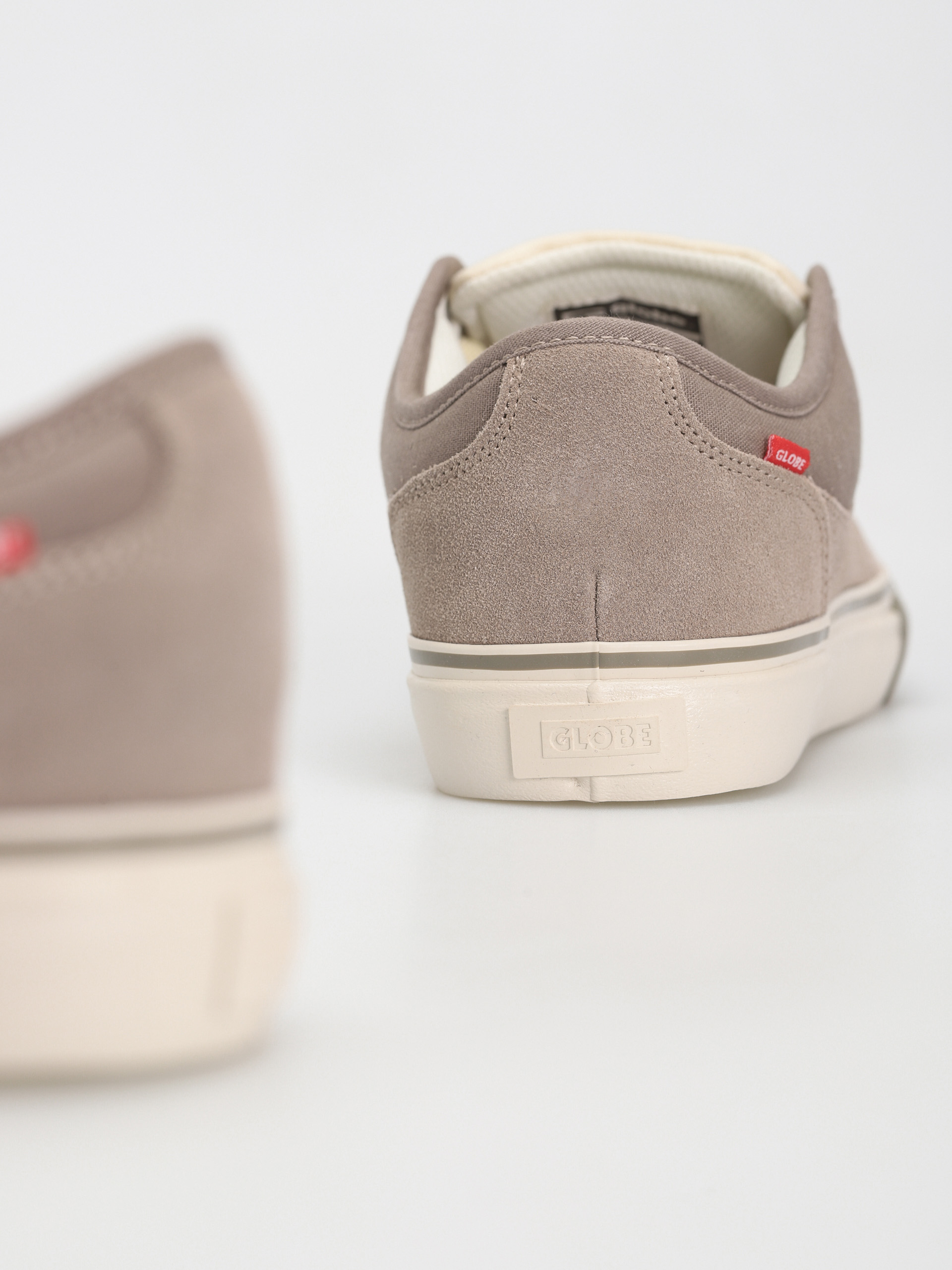 Topánky Globe Mahalo (taupe/antique)