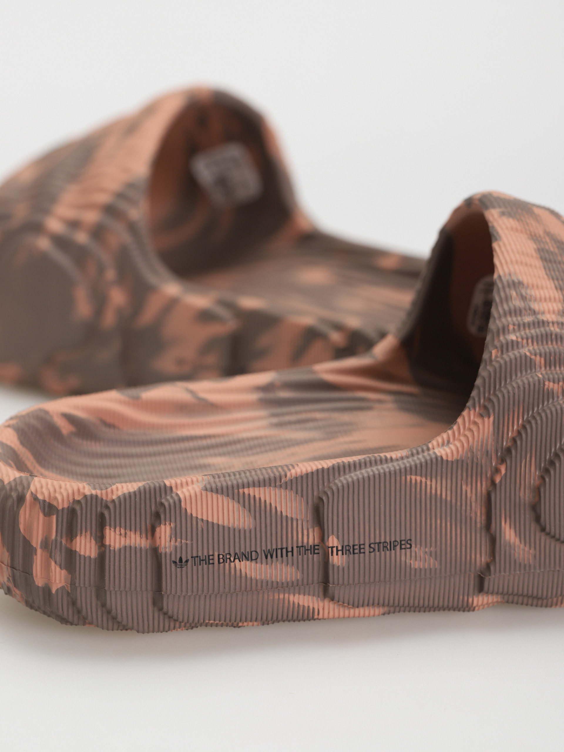 Šľapky adidas Originals Adilette 22 (clastr/earstr/cblack)