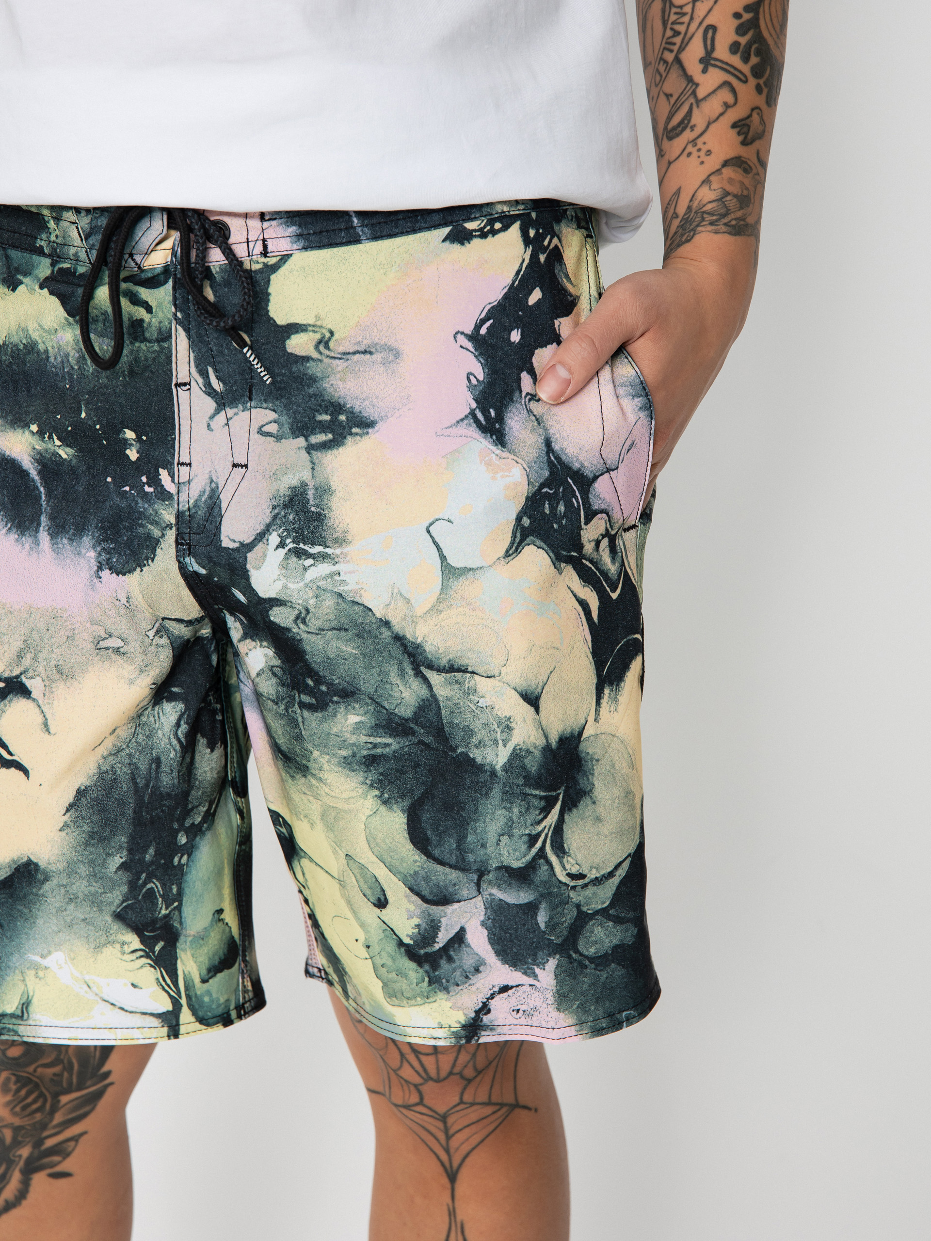 Plážové kraťasy Volcom Skulli Wash Stoney 19 (dawn yellow)