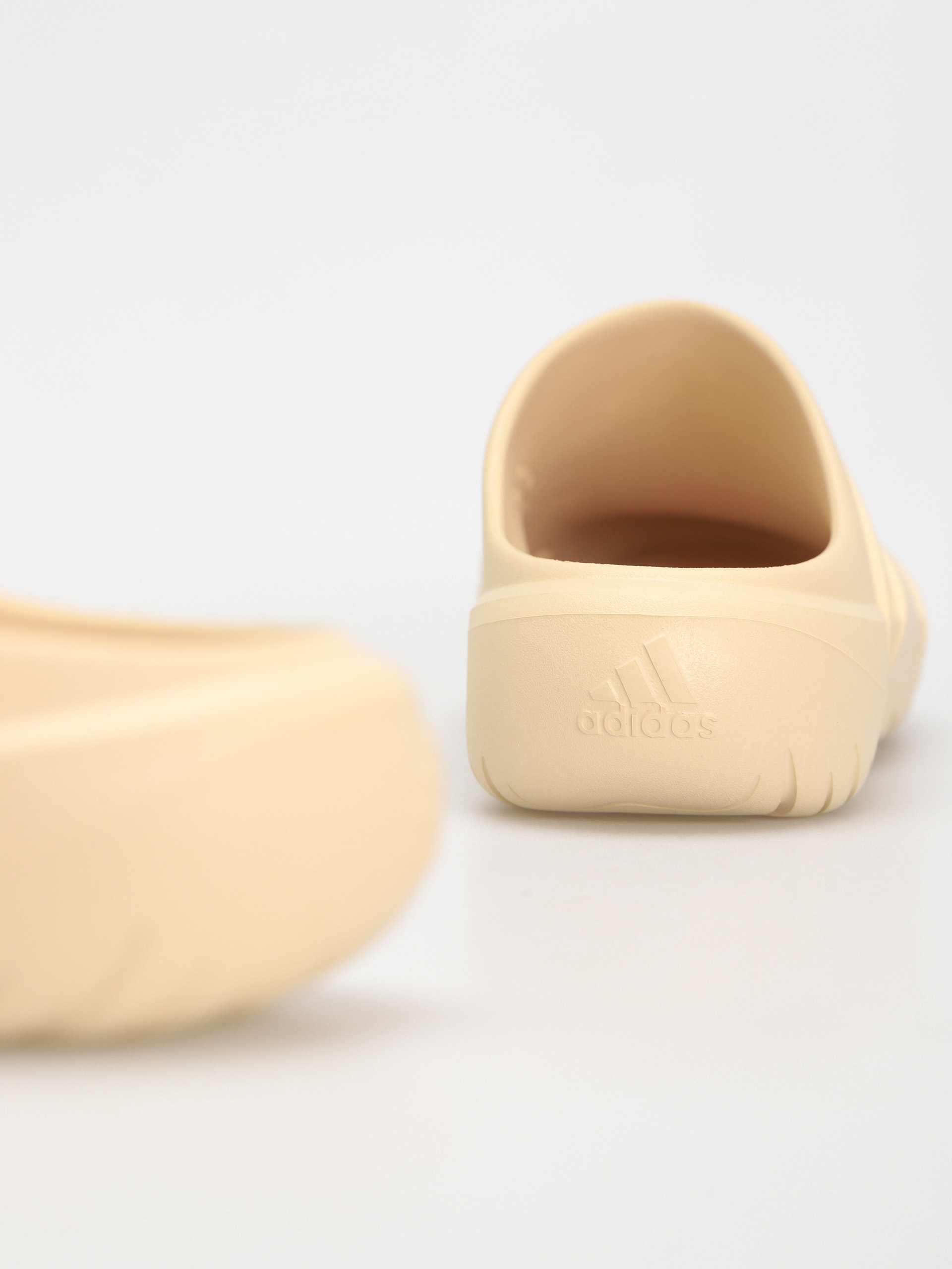 Šľapky adidas Adicane Clog (sanstr/sanstr/sanstr)