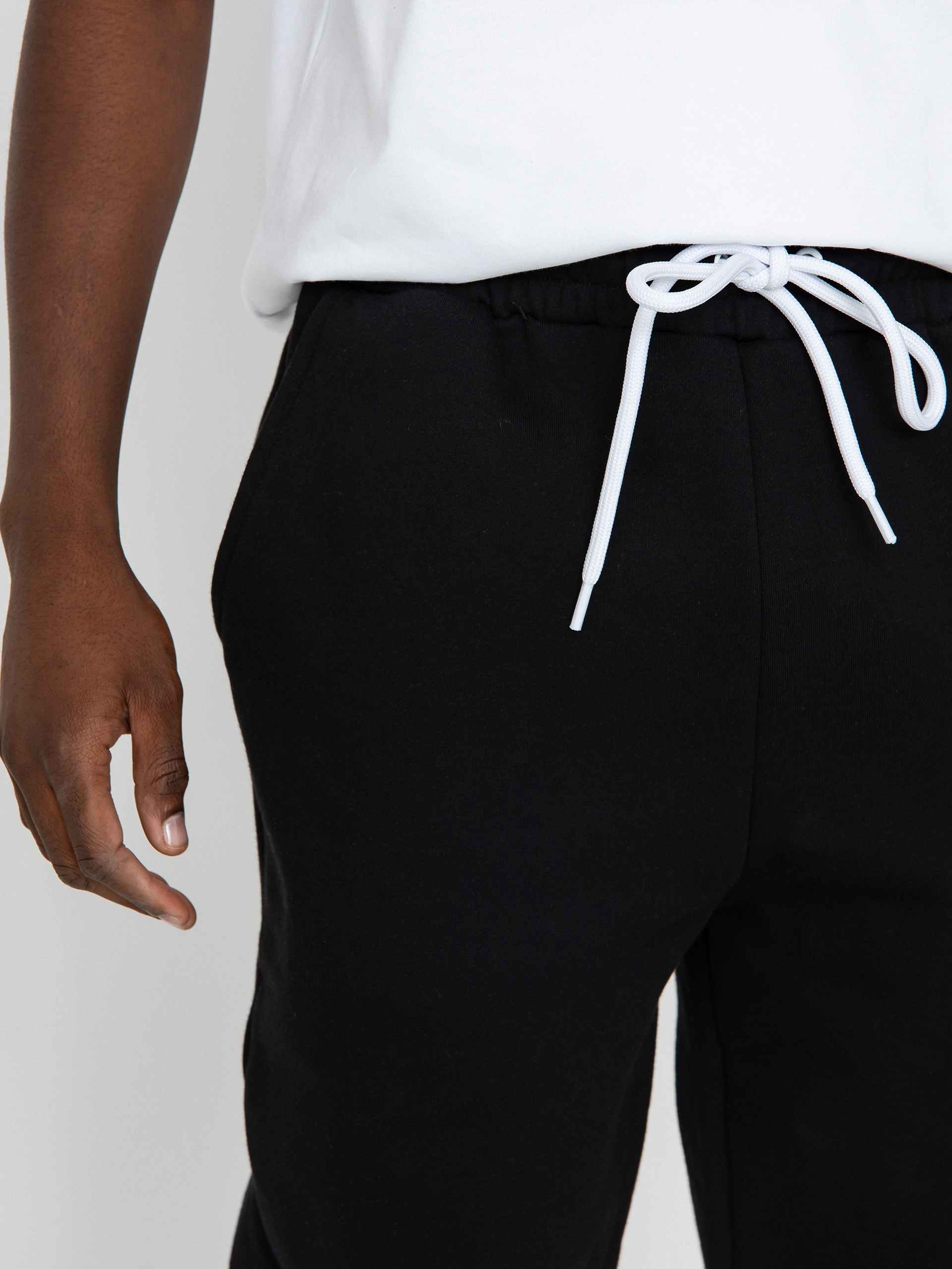 Nohavice MassDnm Signature Patch Sweatpants (black)