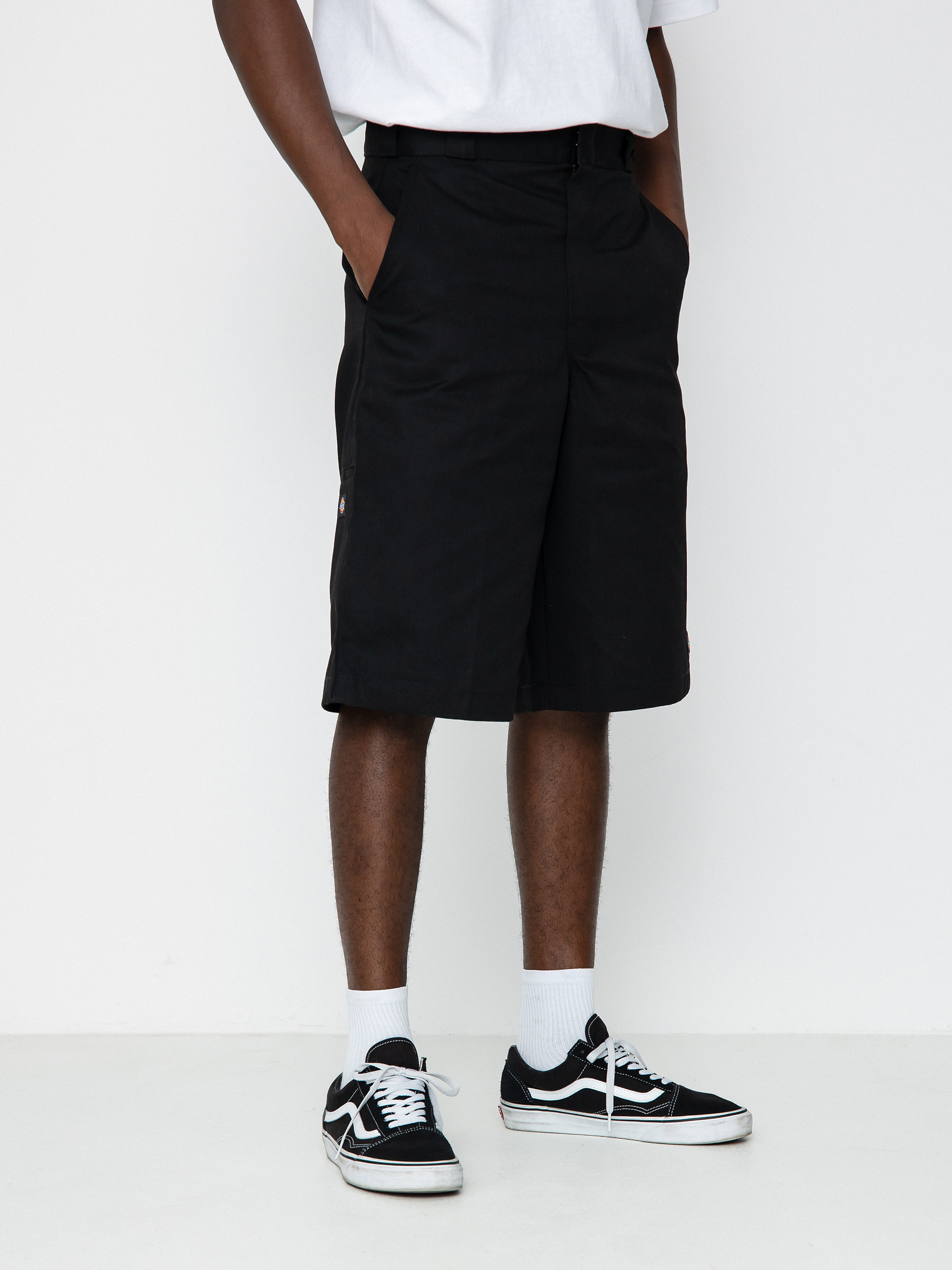 Kraťasy Dickies 13Inch Multi Pocket (black)