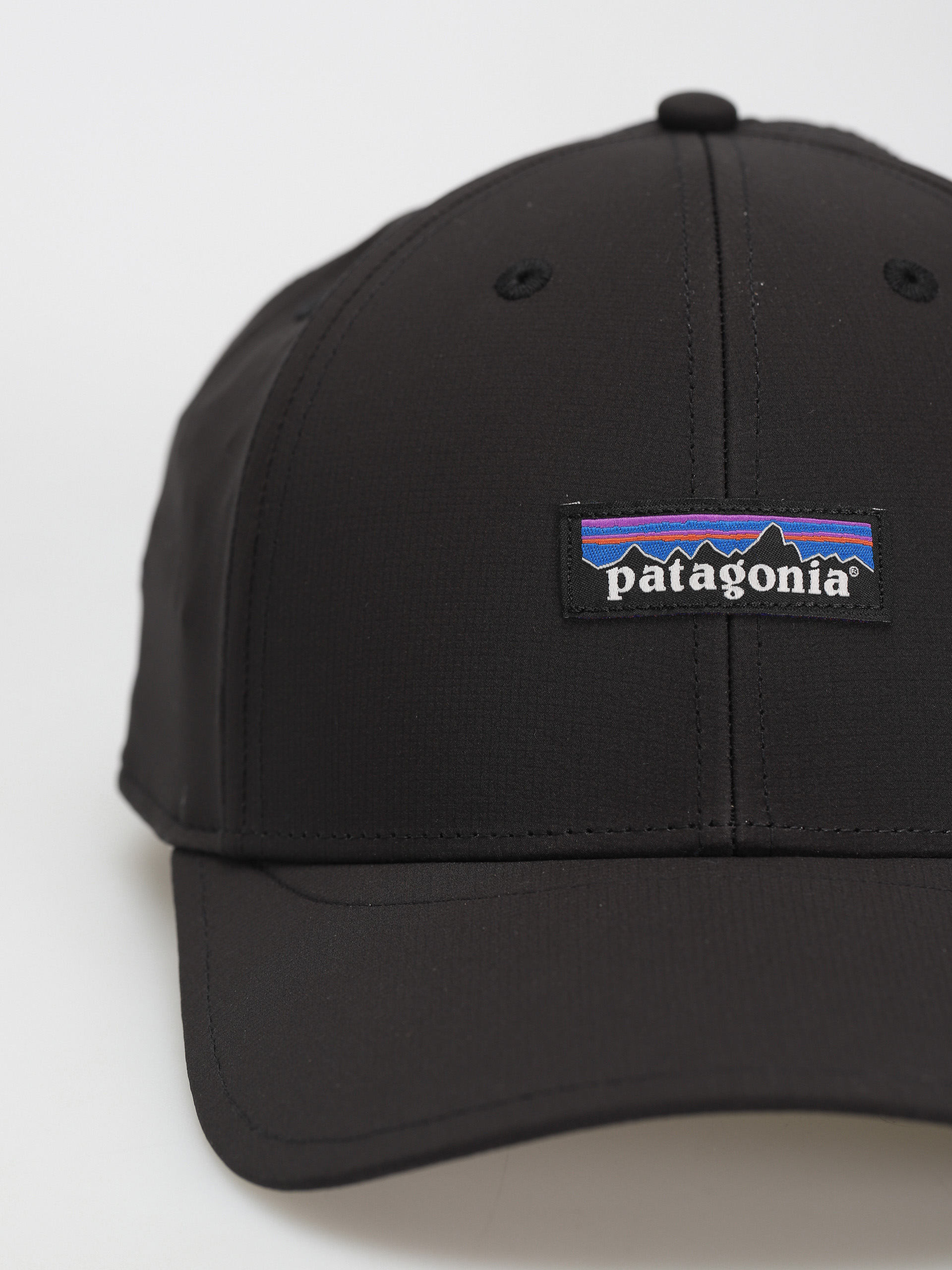 Šiltovka Patagonia Airshed (black)