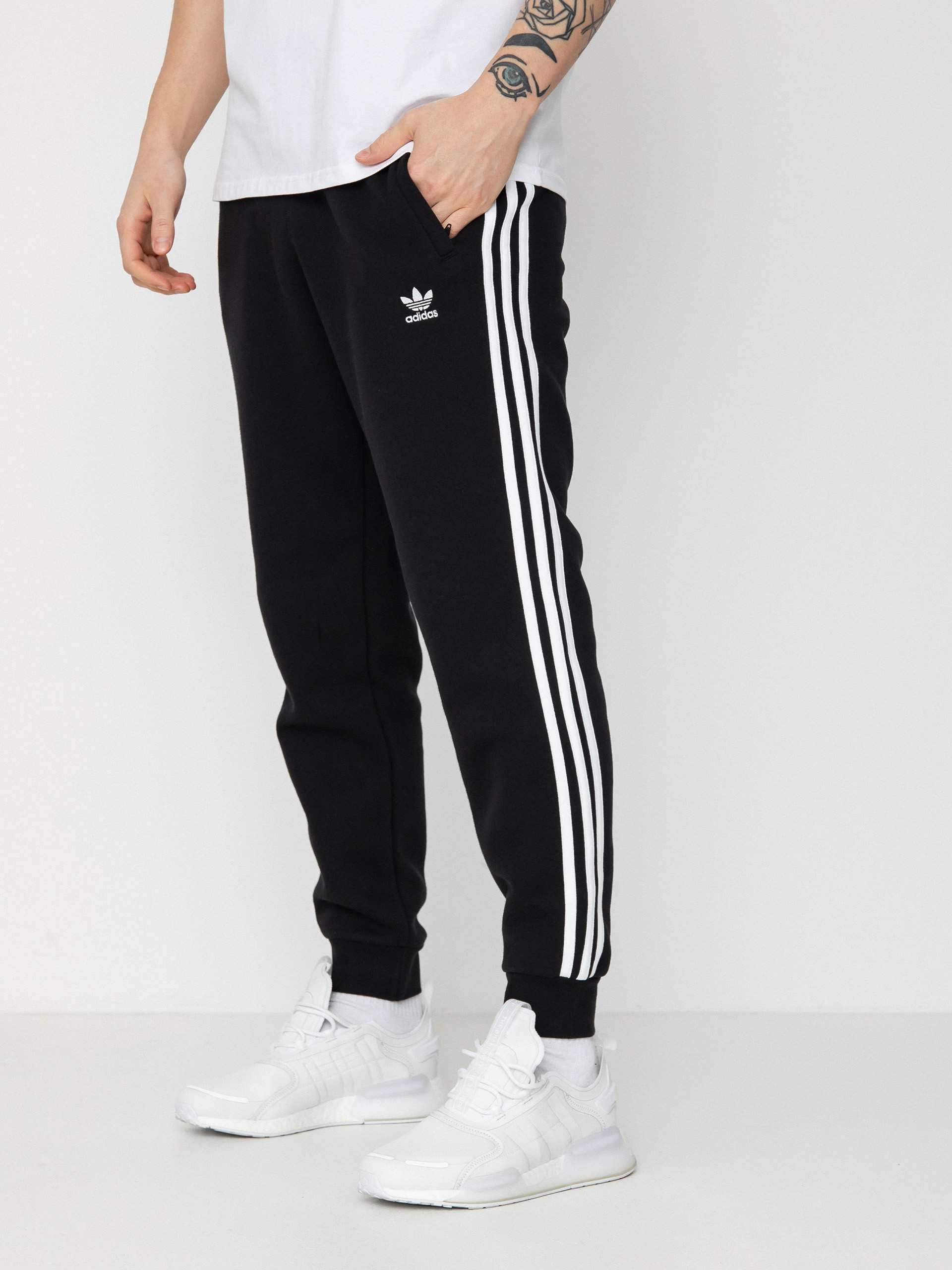 Nohavice adidas Originals 3 Stripes Adicolor (black)