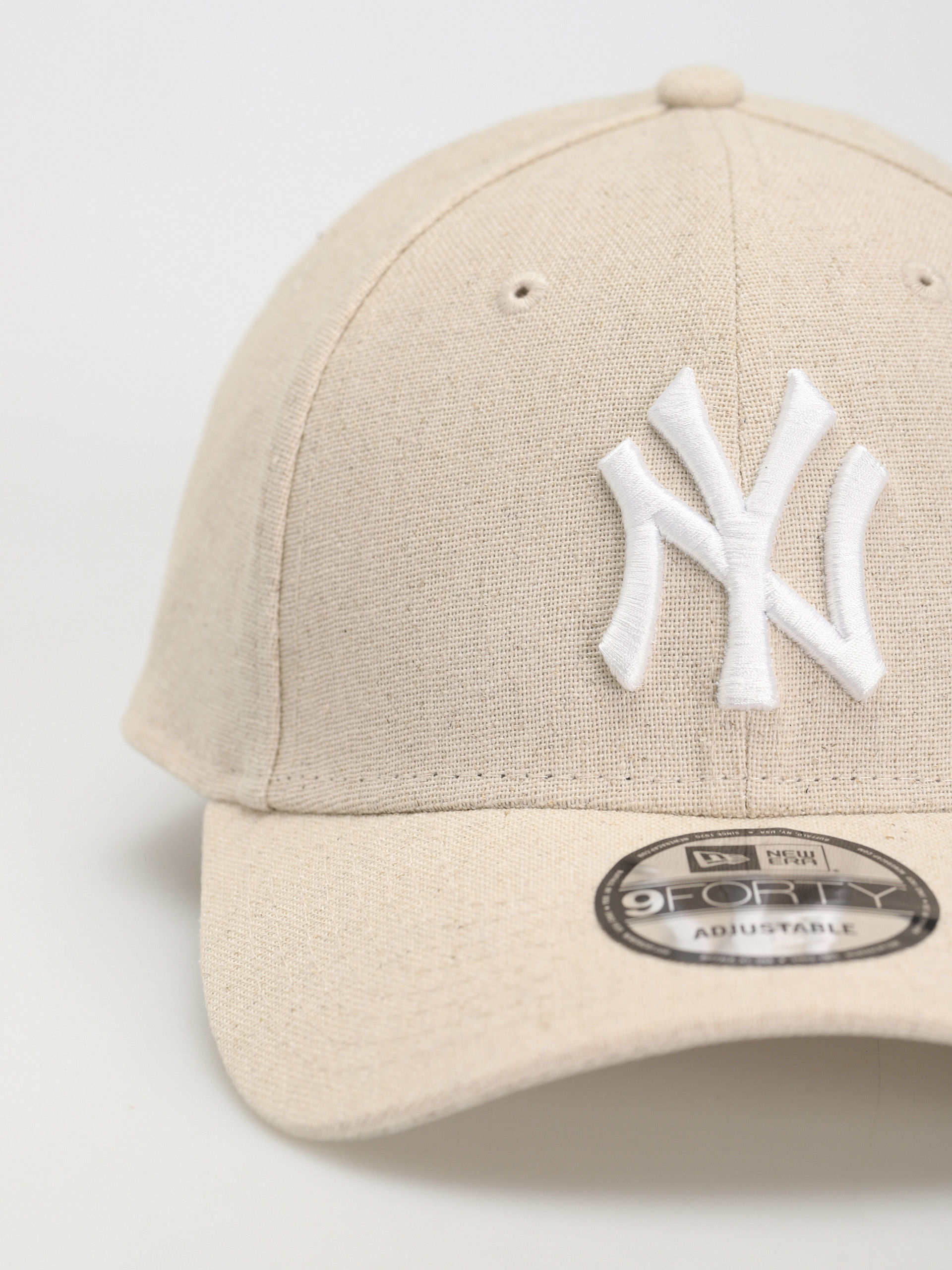 Šiltovka New Era Linen 9Forty New York Yankees (stone/white)