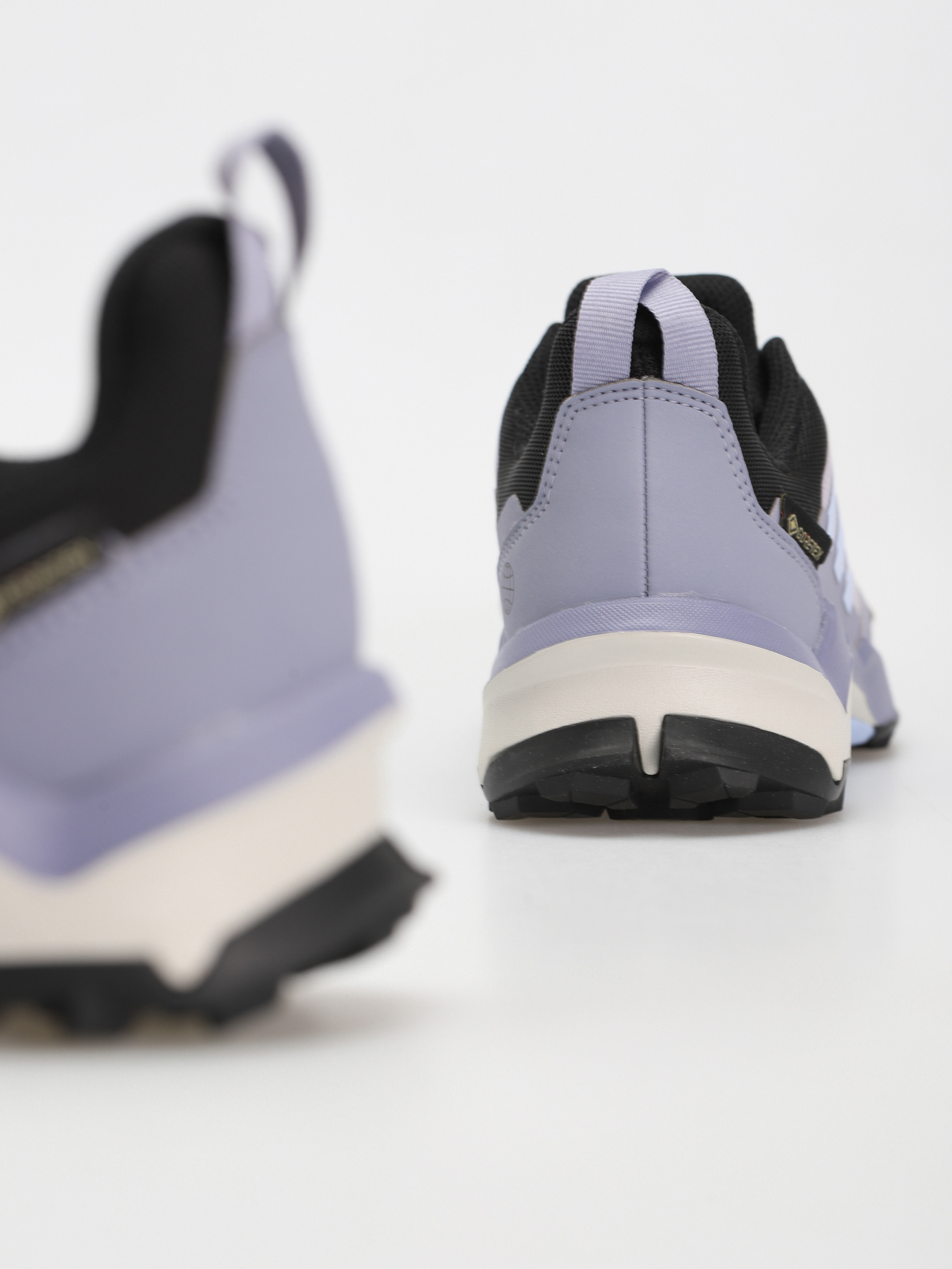 Topánky adidas Terrex Ax4 Gtx W Wmn (silvio/bludaw/sogold)