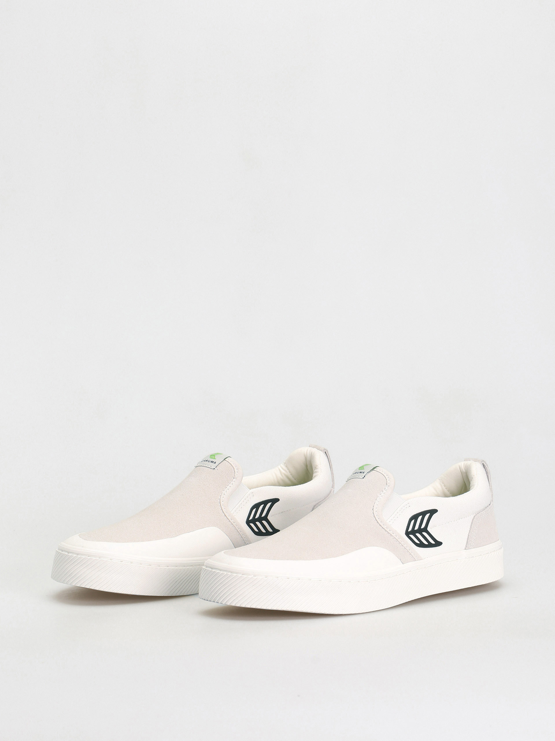Topánky Cariuma Catiba Pro Slip On (oﬀ white vintage/black)