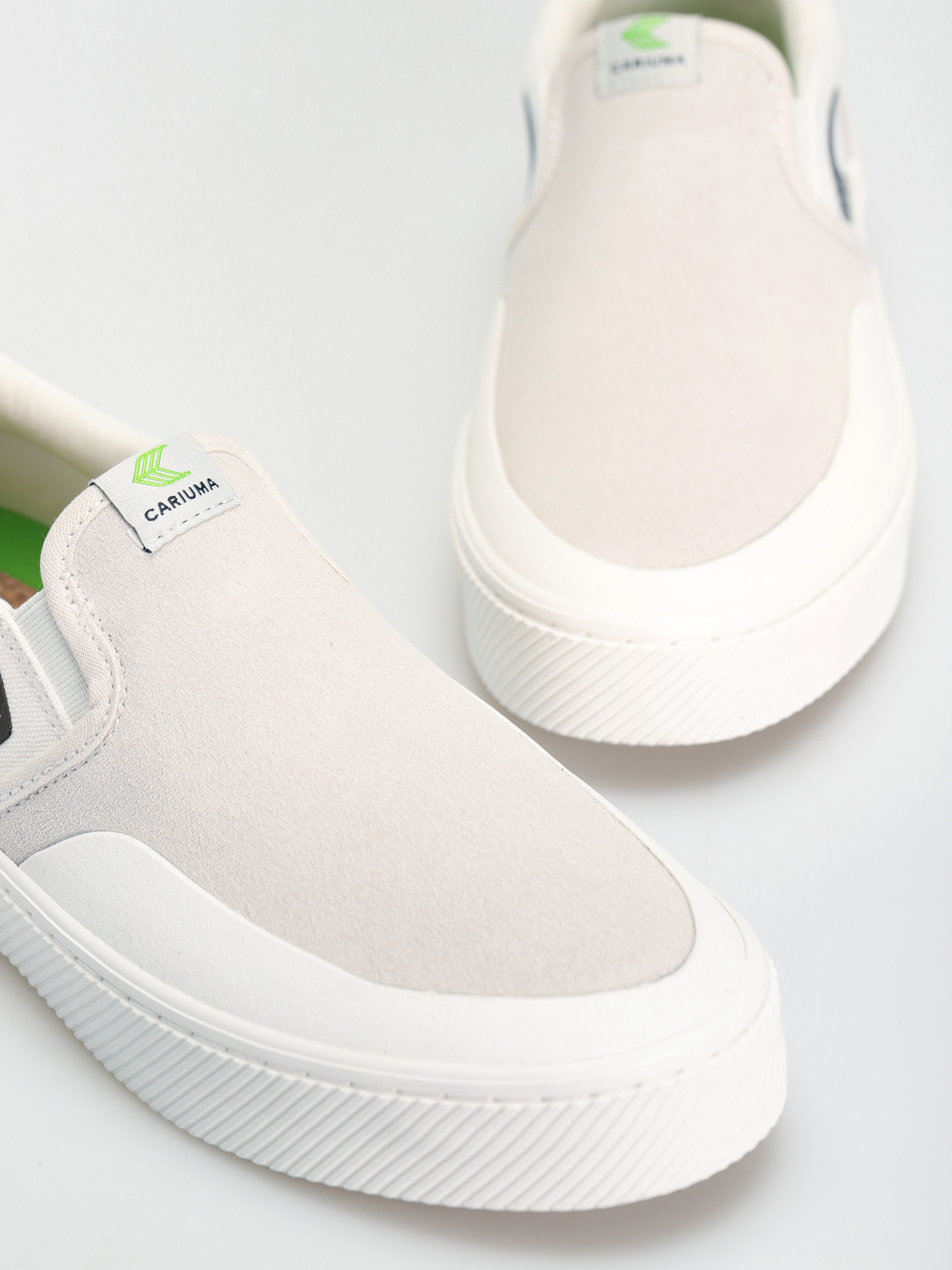 Topánky Cariuma Catiba Pro Slip On (oﬀ white vintage/black)