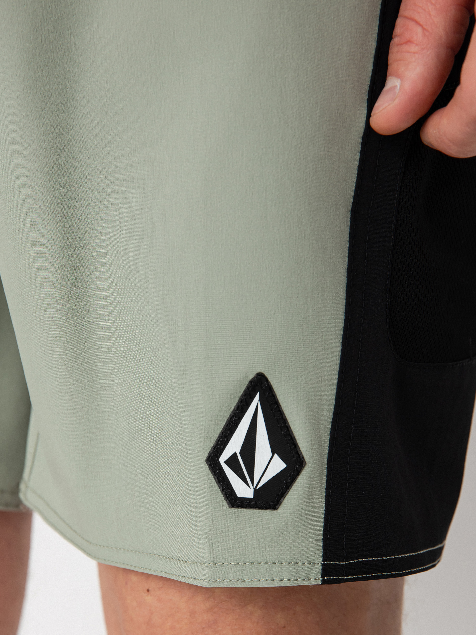 Plážové kraťasy Volcom Surf Vitals Yago Dora 19 (seagrass green)