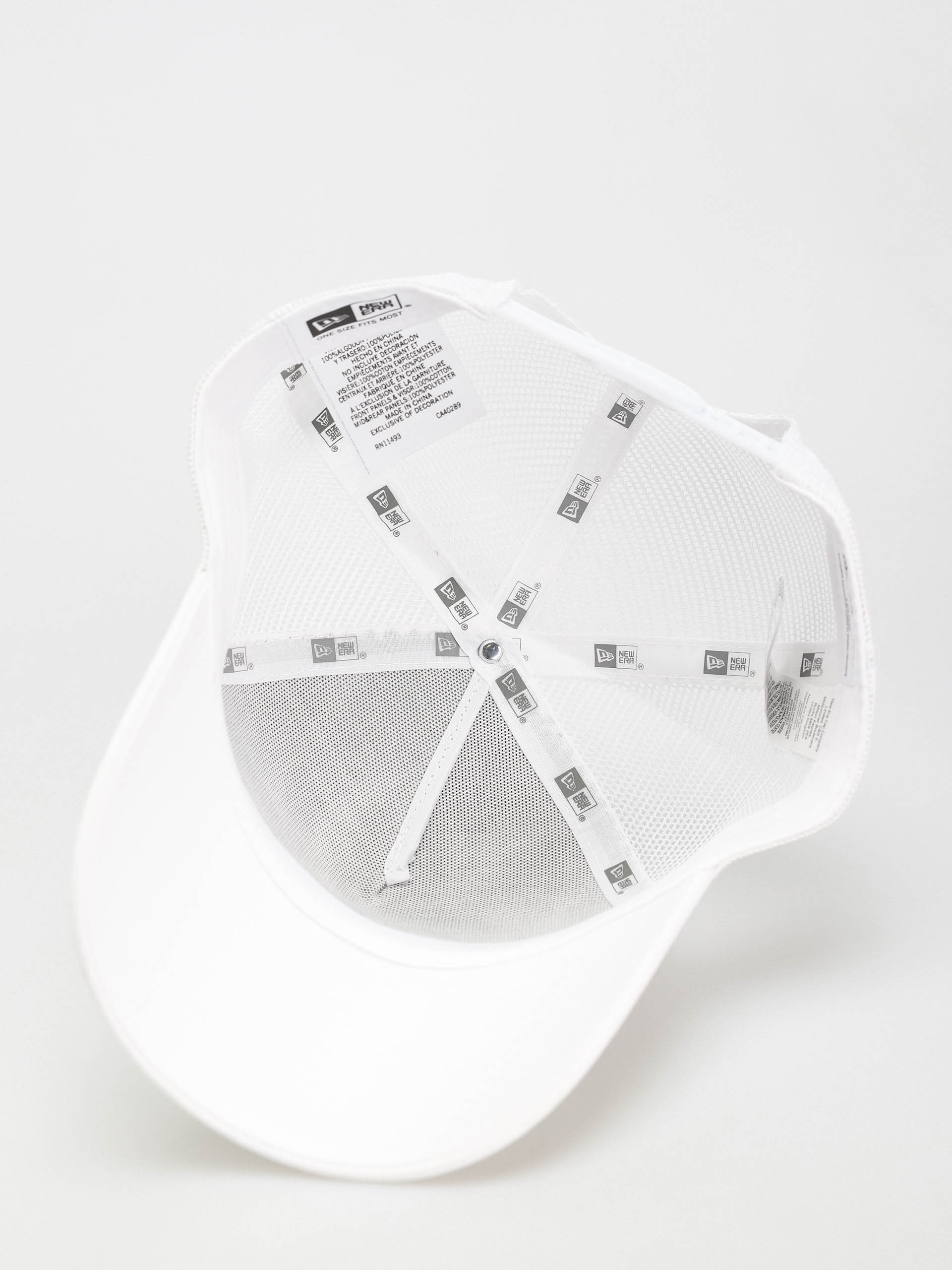 Šiltovka New Era Nickelodeon Trucker Spongebob (white)