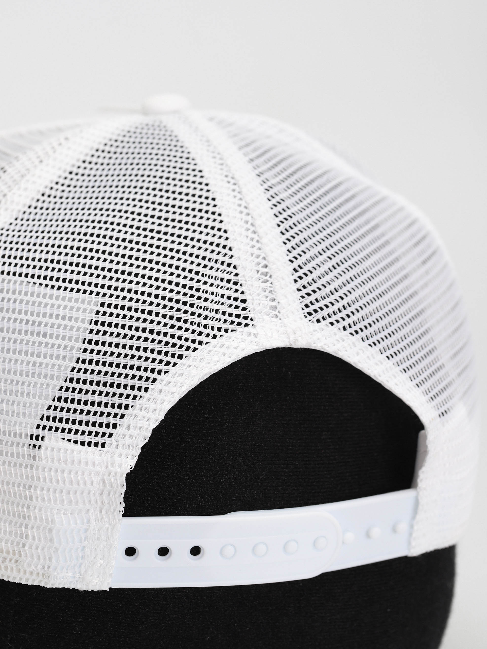 Šiltovka New Era Nickelodeon Trucker Spongebob (white)