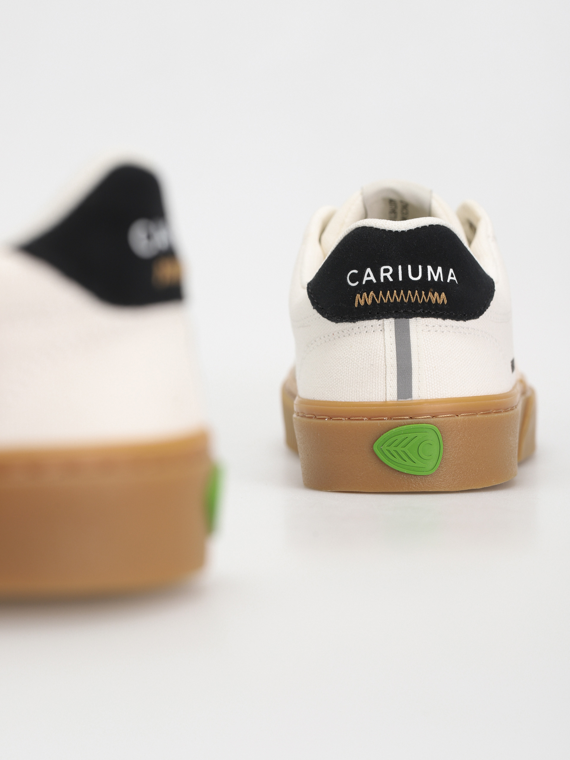 Topánky Cariuma Naioca (gum vintage white)