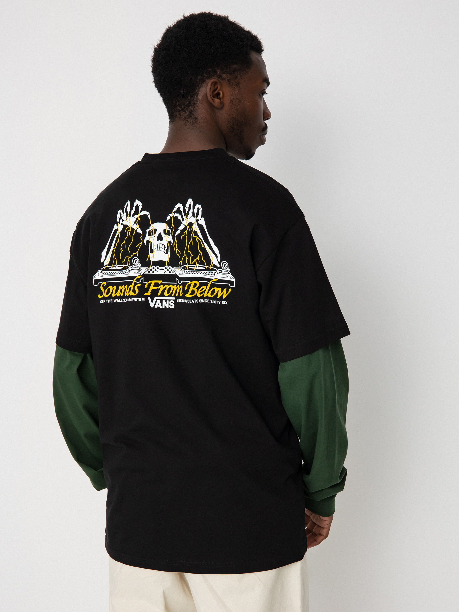 Tričko Vans Sounds From Below (black)