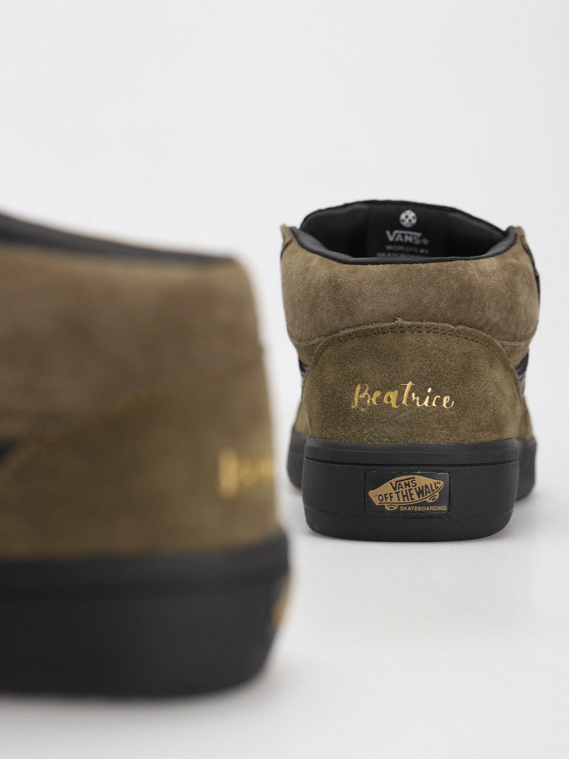 Topánky Vans Zahba Mid (beatrice domond dark olive)