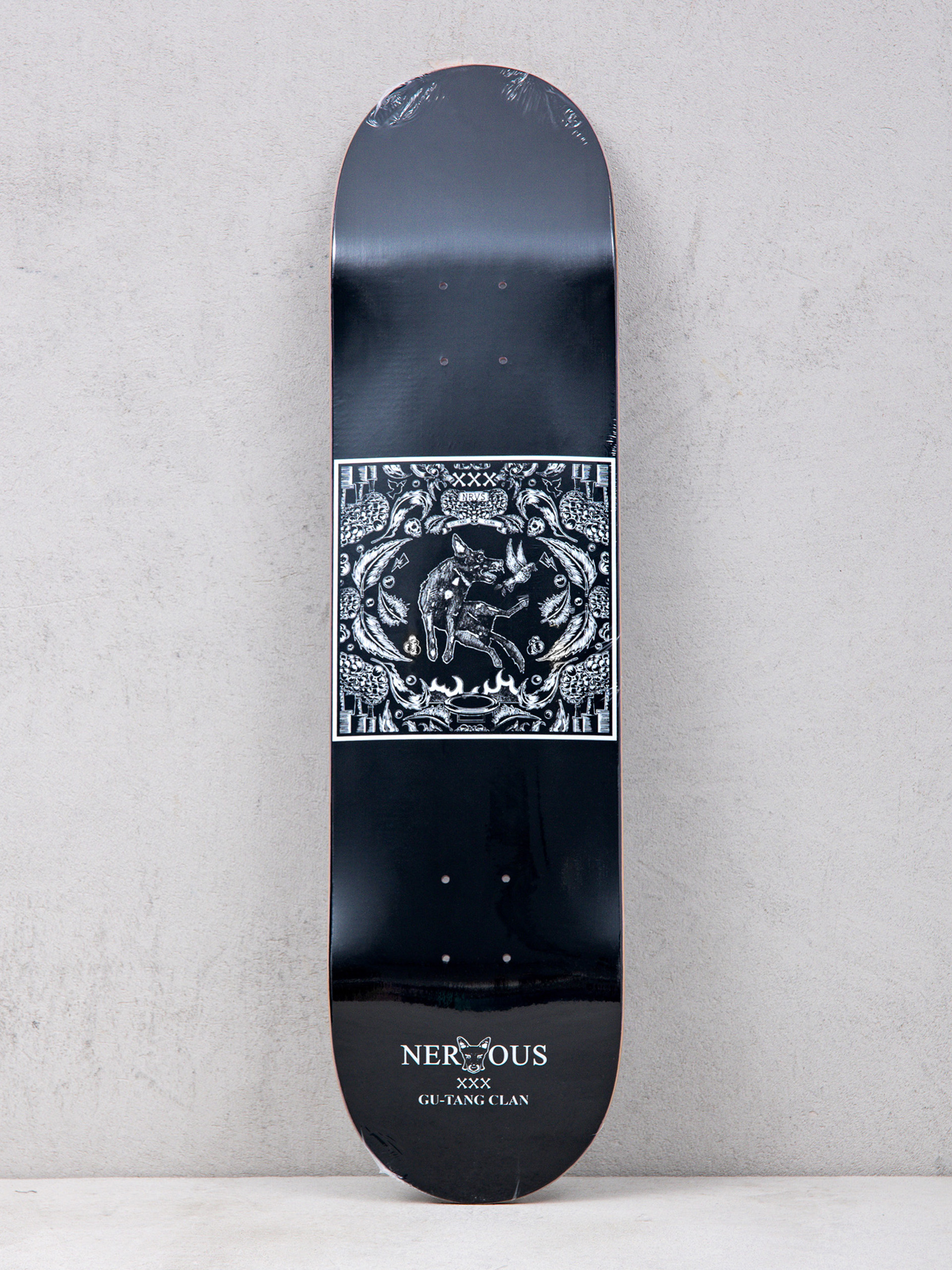 Doska Nervous Gu Tang Clan (black/white)