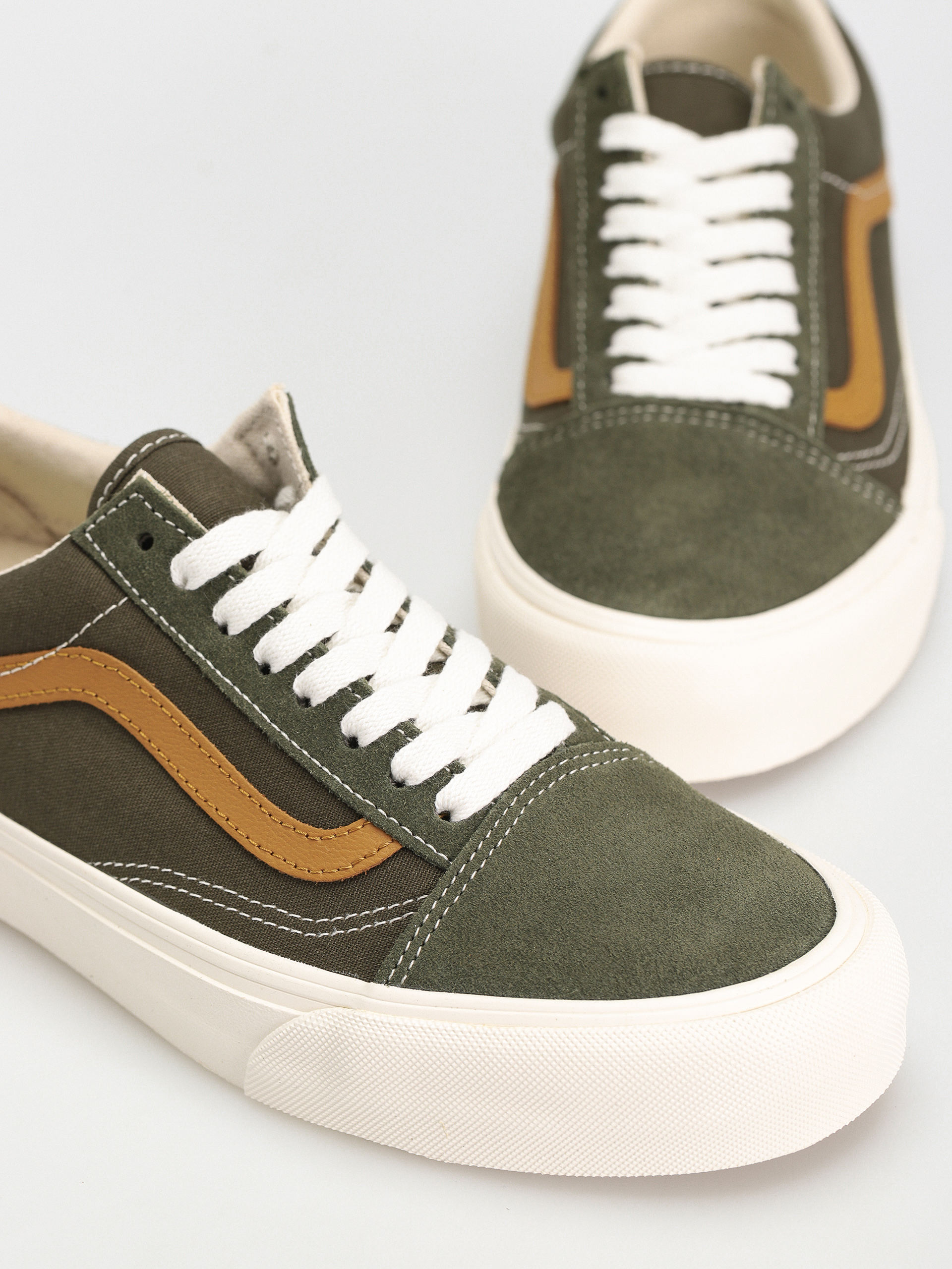 Topánky Vans Old Skool Vr3 (grape leaf)