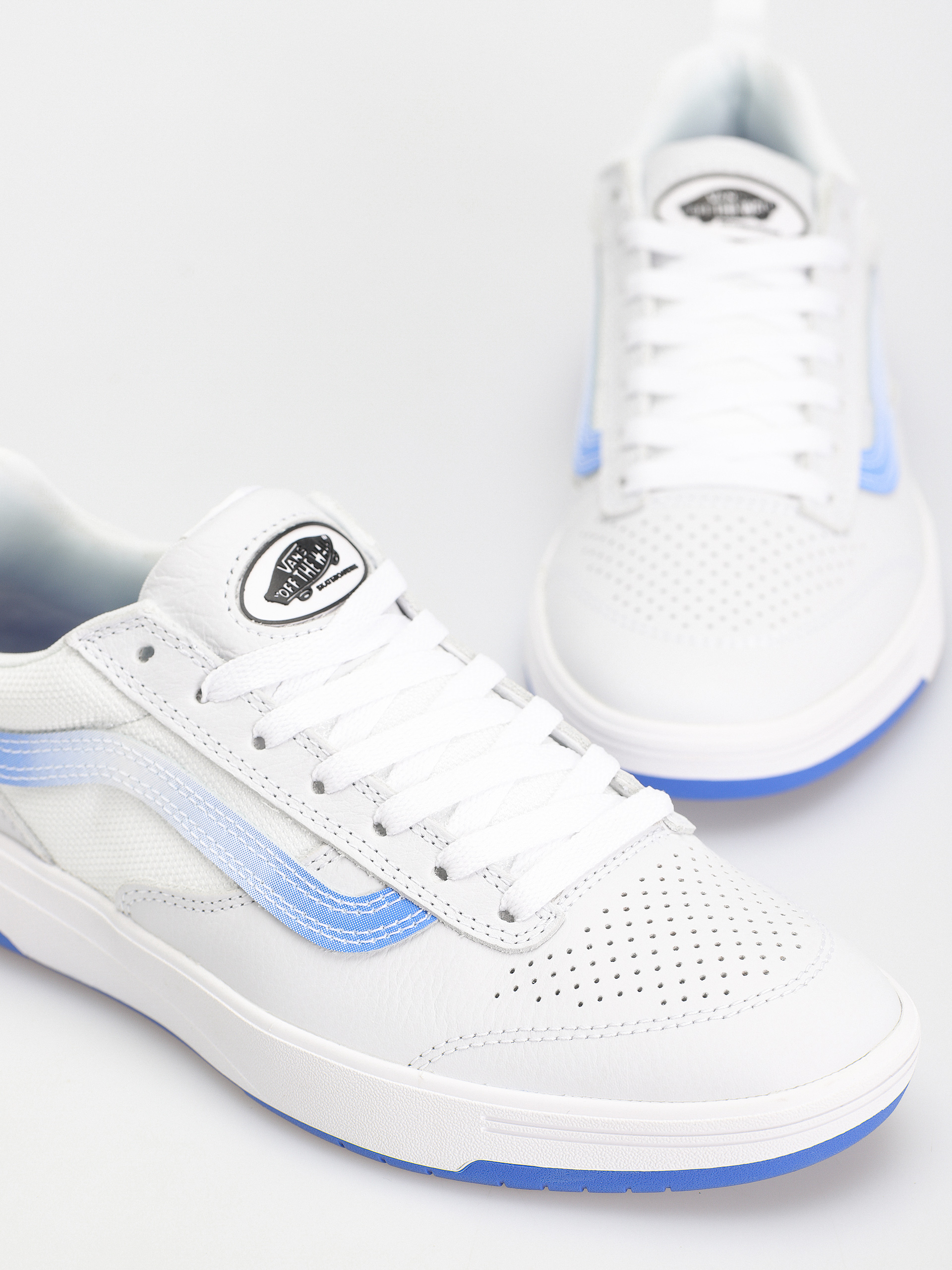 Topánky Vans Zahba (leather classic white/navy)