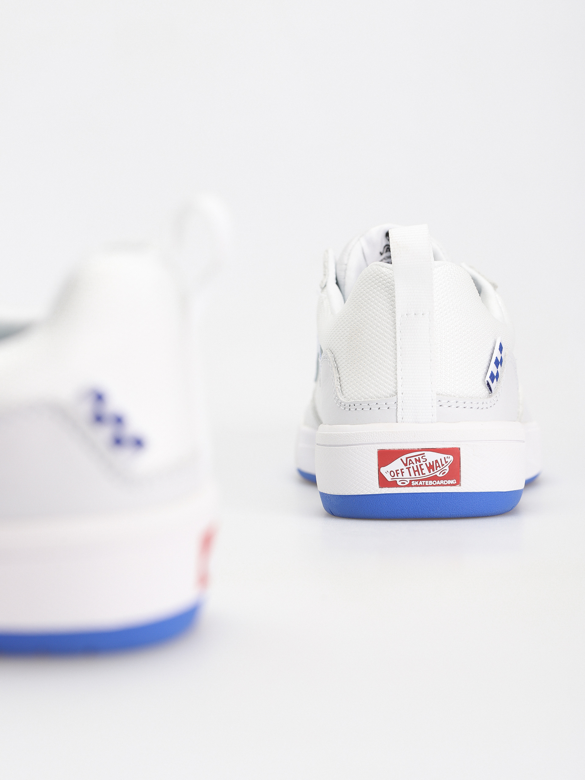 Topánky Vans Zahba (leather classic white/navy)