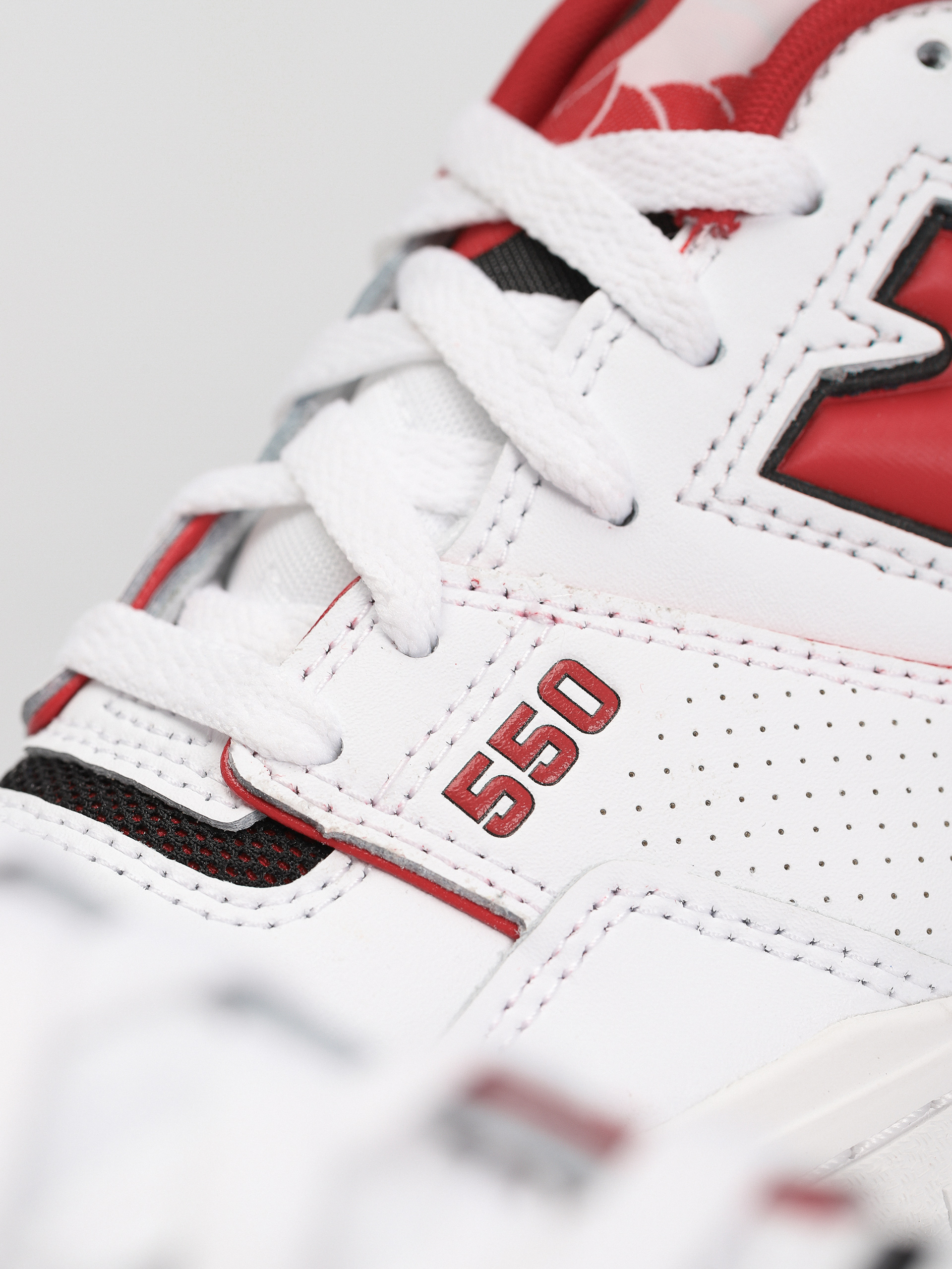 Topánky New Balance 550 (white/red)