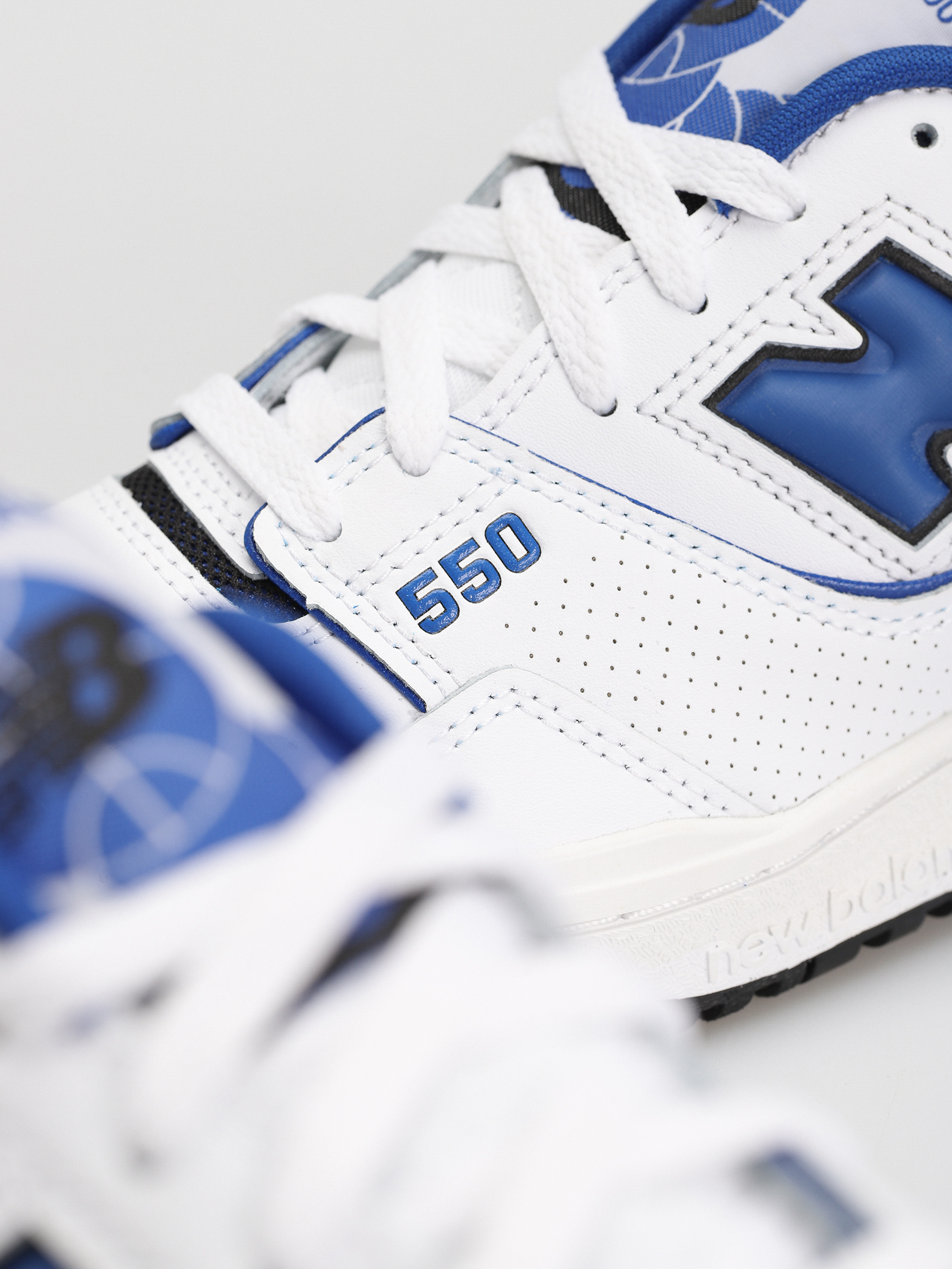 Topánky New Balance 550 (white/royal)