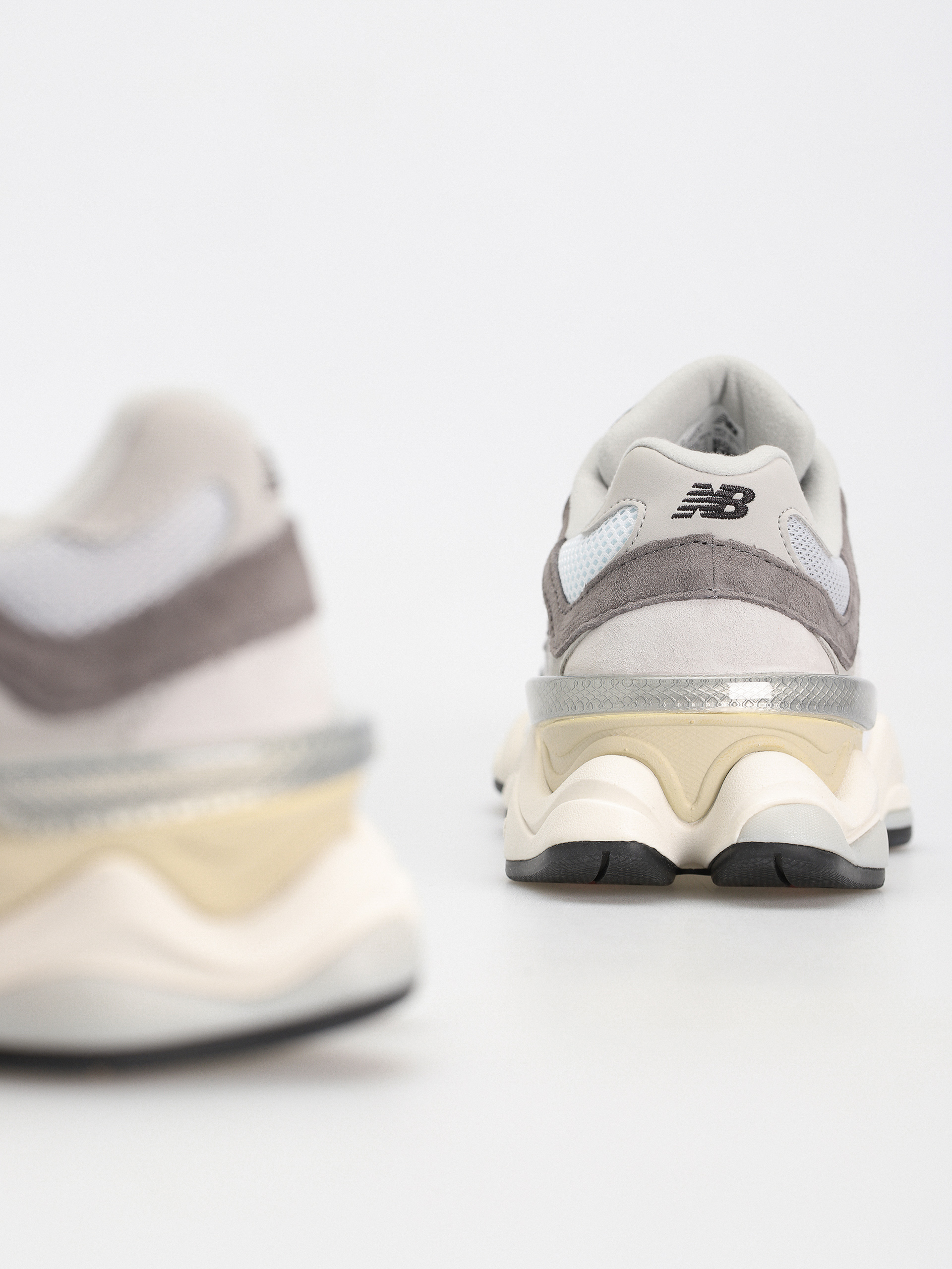 Topánky New Balance 9060 (grey)