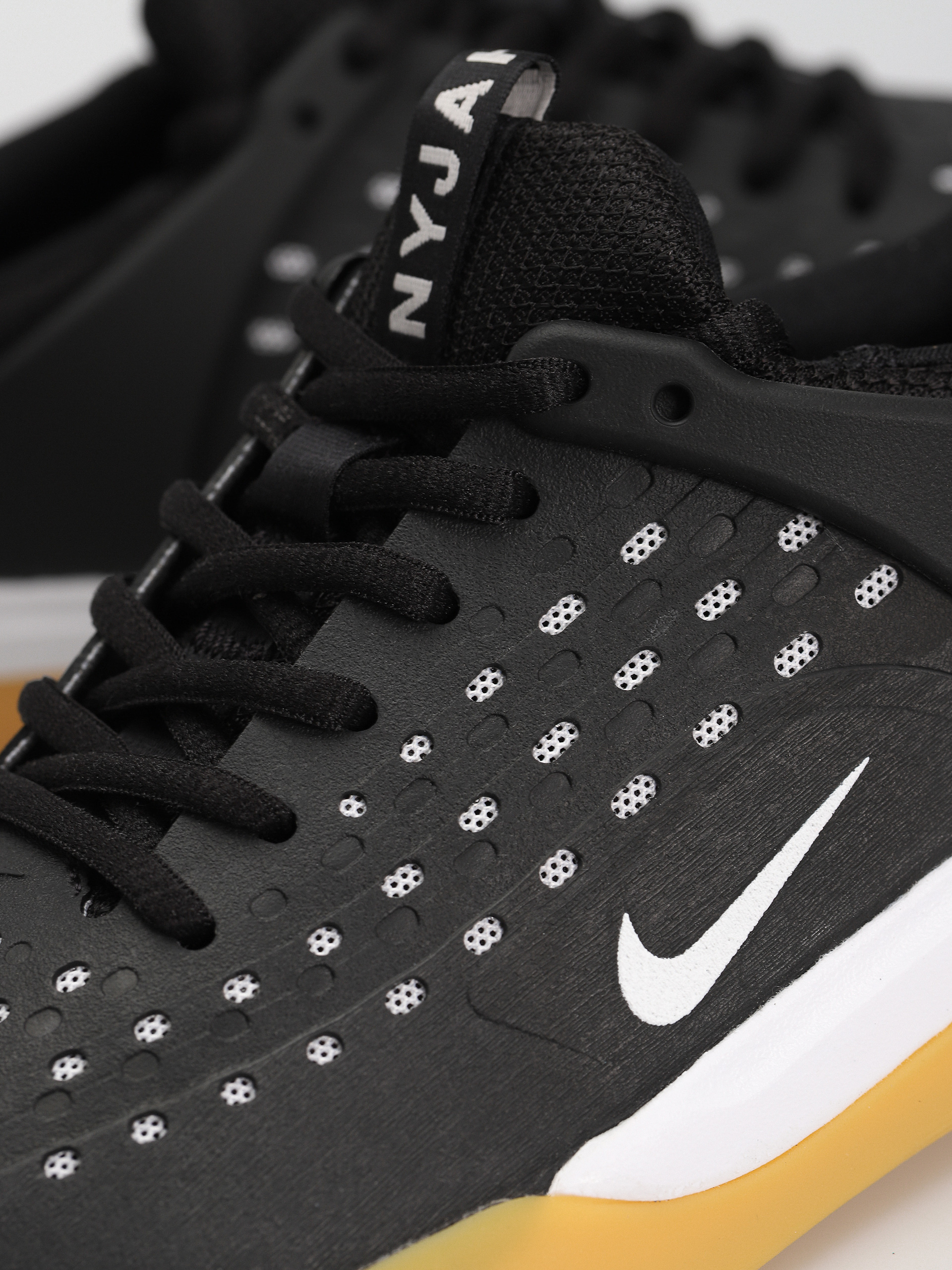 Topánky Nike SB Zoom Nyjah 3 (black/white black white)