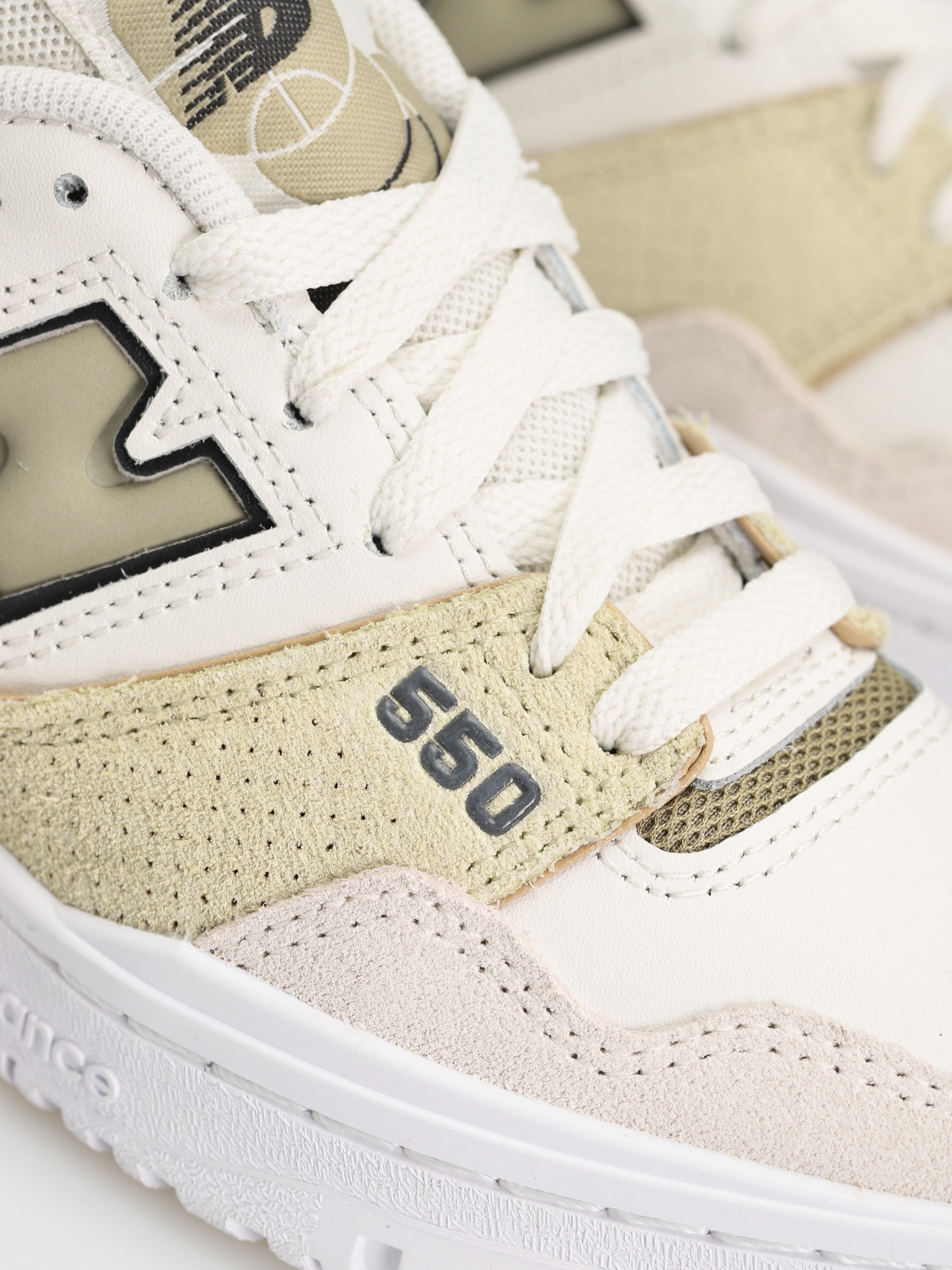 Topánky New Balance 550 Wmn (sea salt)