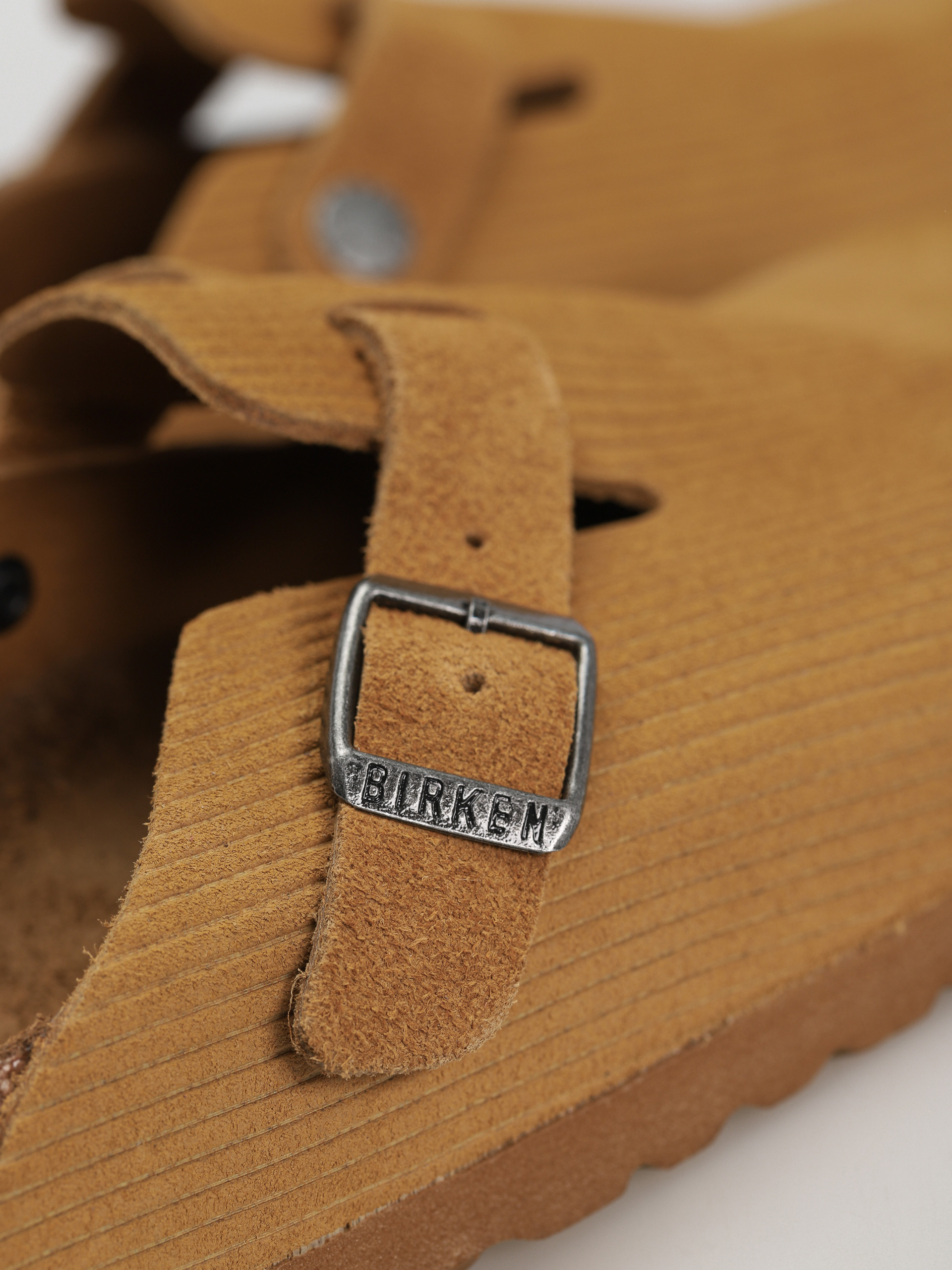 Šľapky Birkenstock Boston Suede Embossed Narrow Wmn (corduroy cork brown)