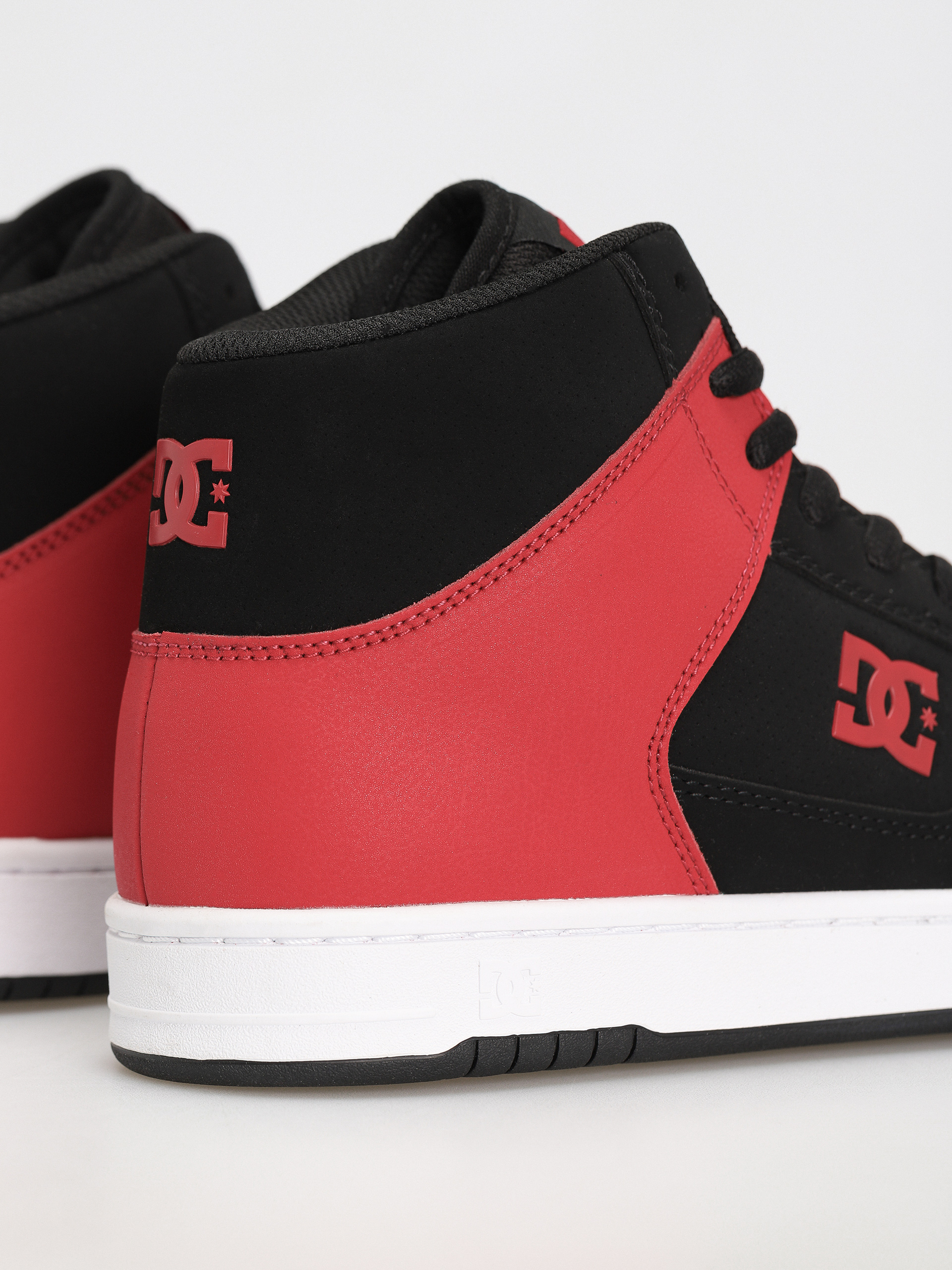 Topánky DC Manteca 4 Hi (black/red)