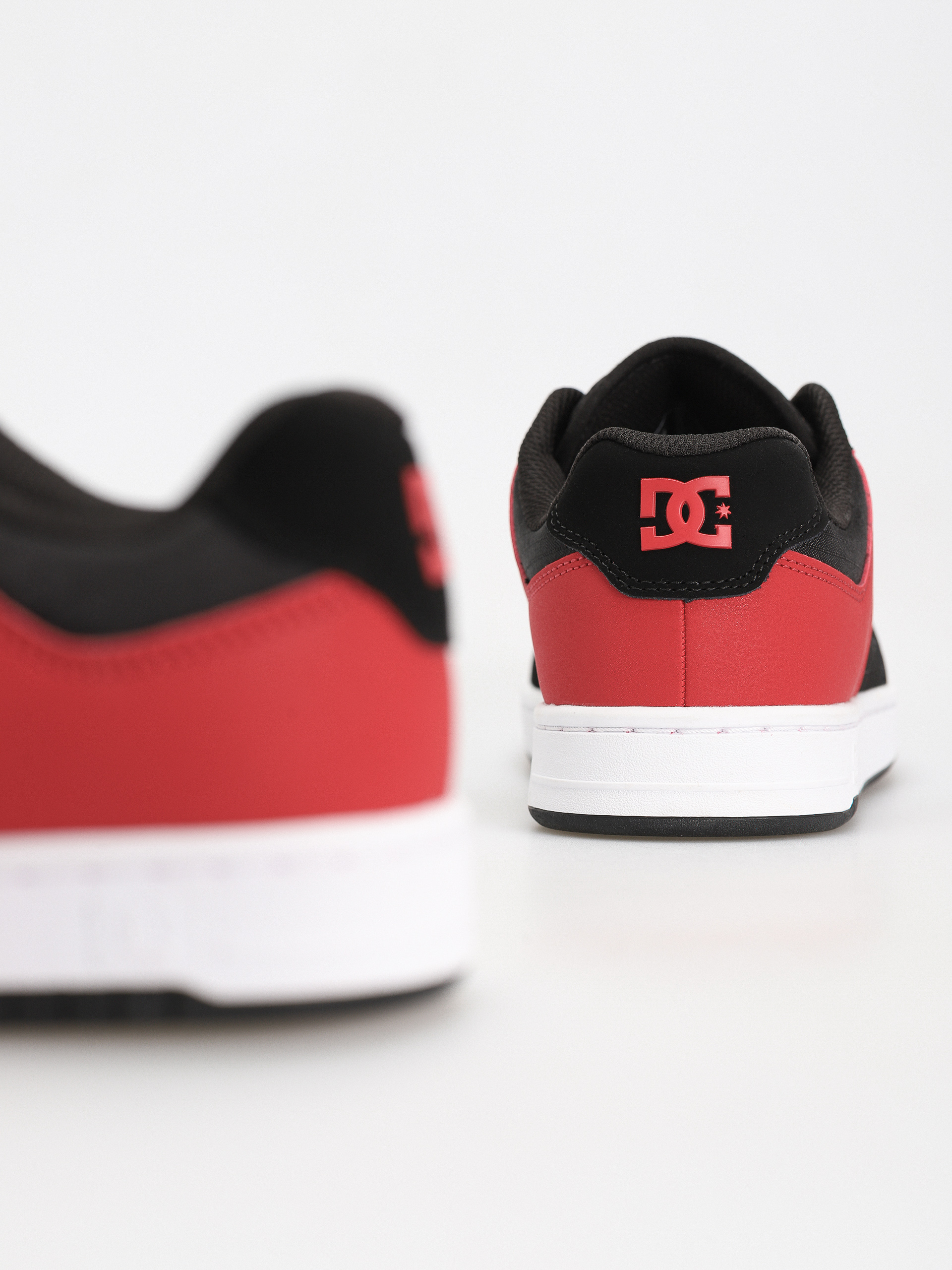 Topánky DC Manteca 4 (black/athletic red)