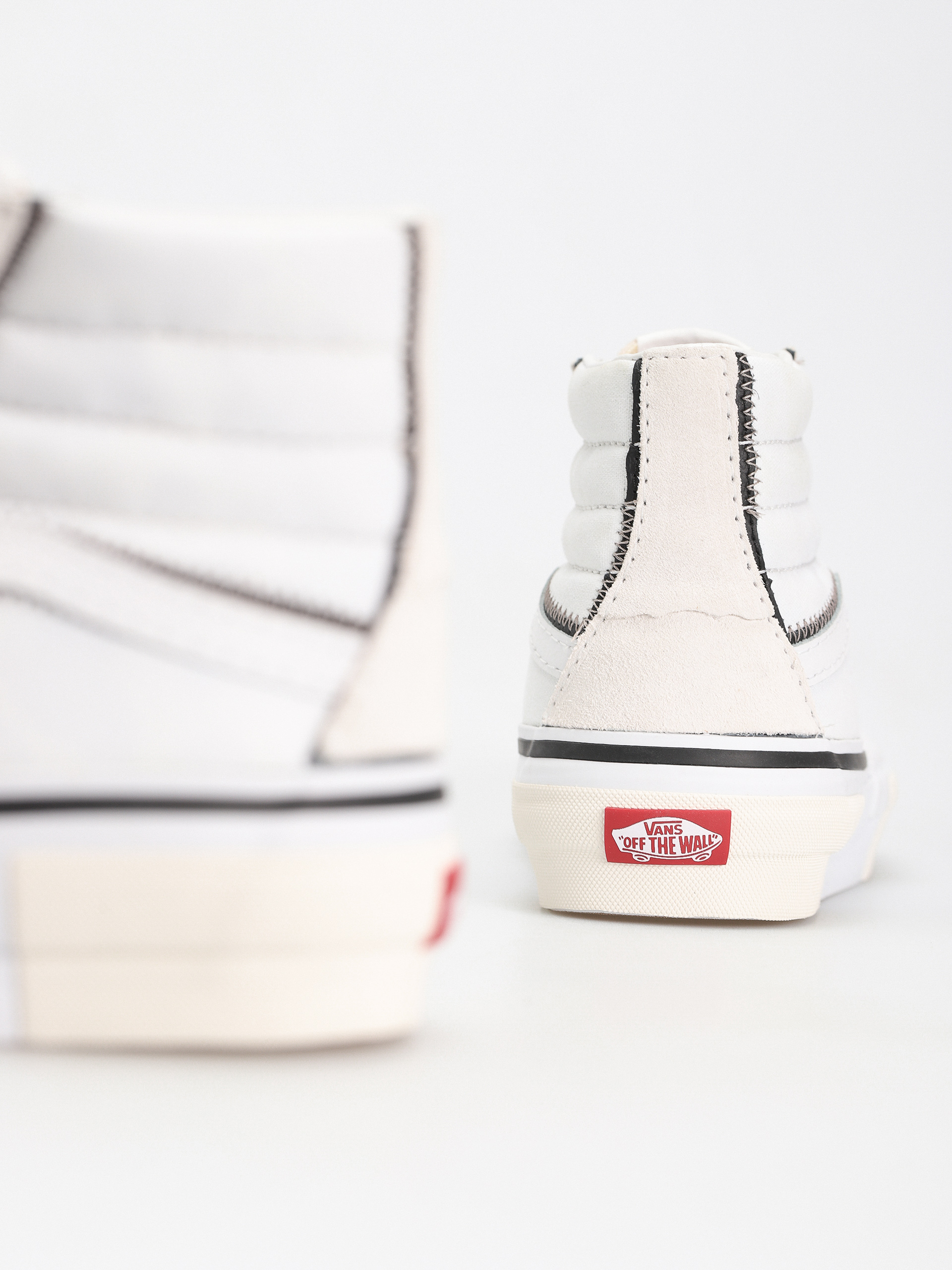 Topánky Vans Sk8 Hi Reconstruct (true white)
