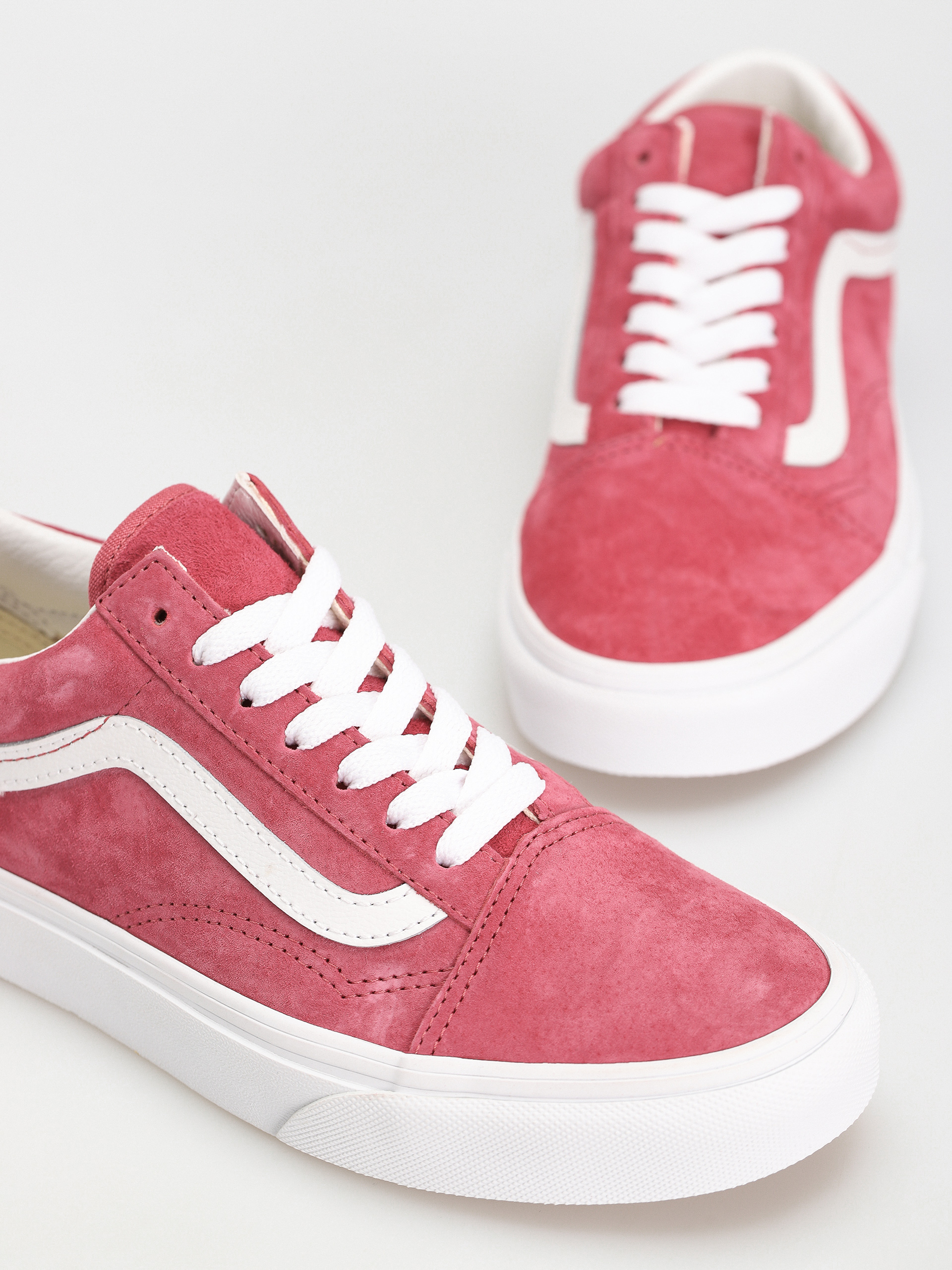 Topánky Vans Old Skool (pig suede holly berry)