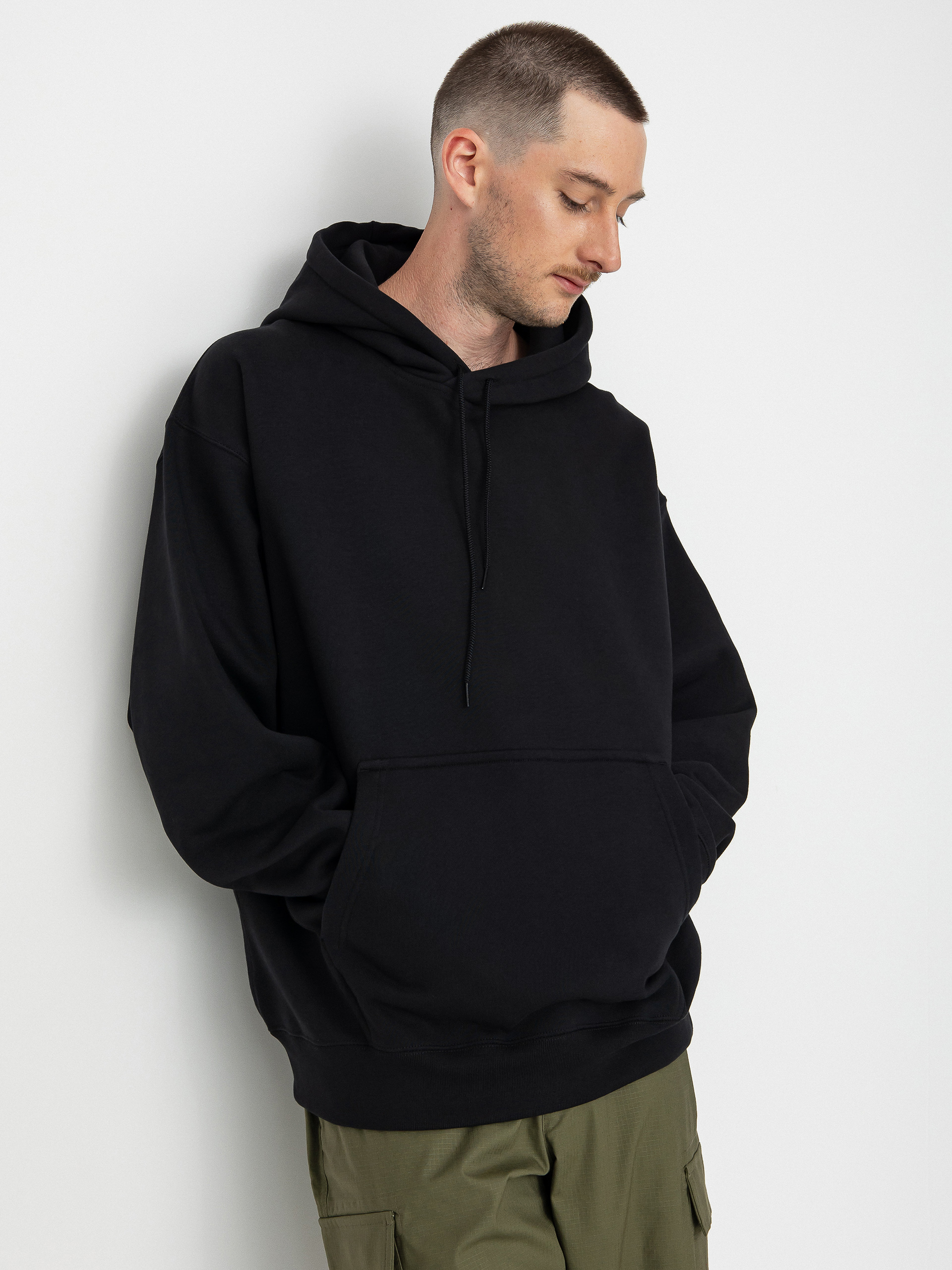 Mikina Nike SB Dstrtd Glmr GFX (black)