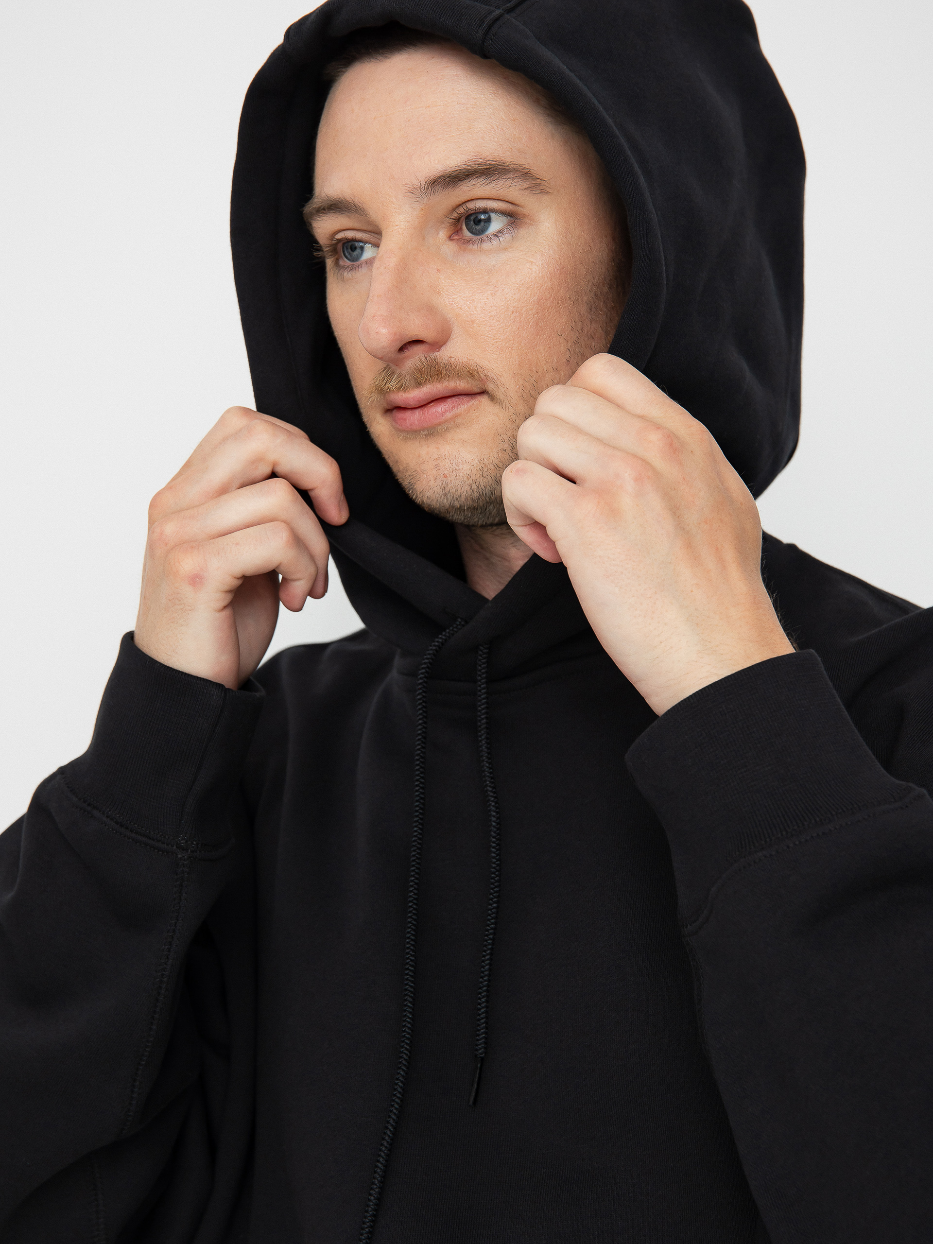 Mikina Nike SB Dstrtd Glmr GFX (black)